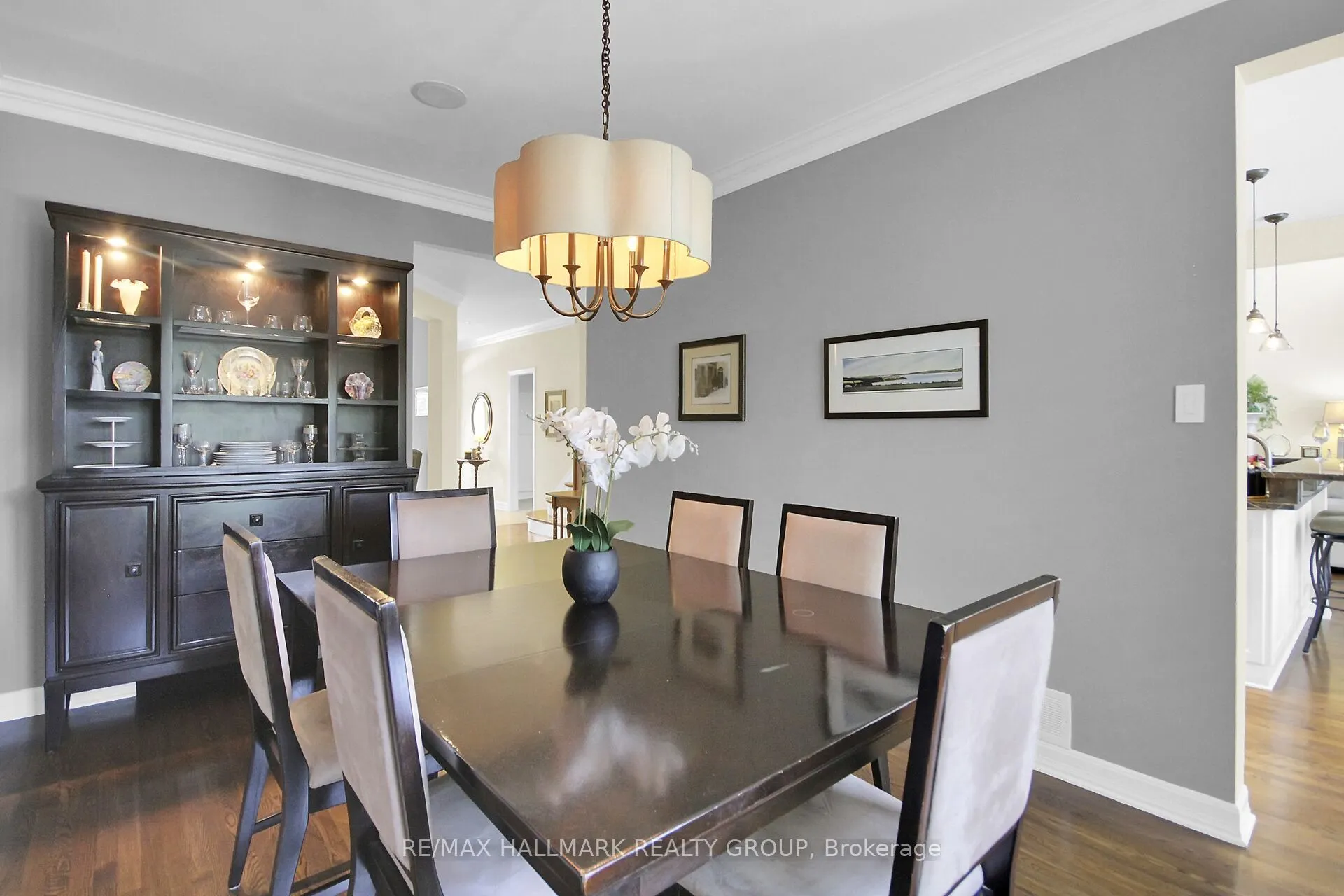 30 OAKBRIAR Crescent