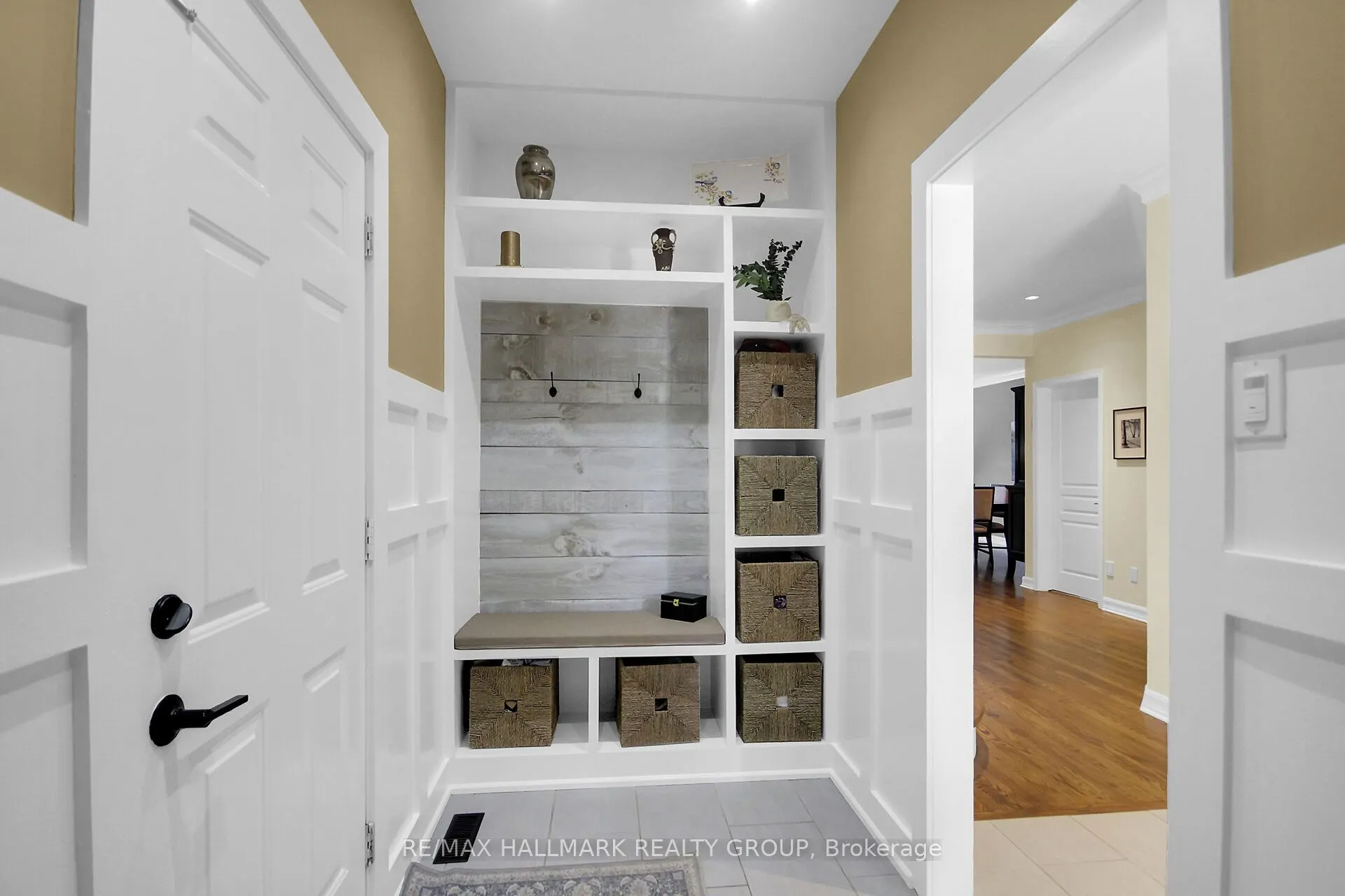 30 OAKBRIAR Crescent