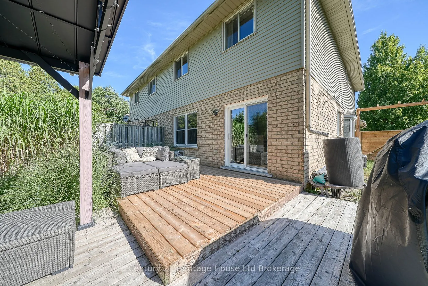 5 Mohican Drive