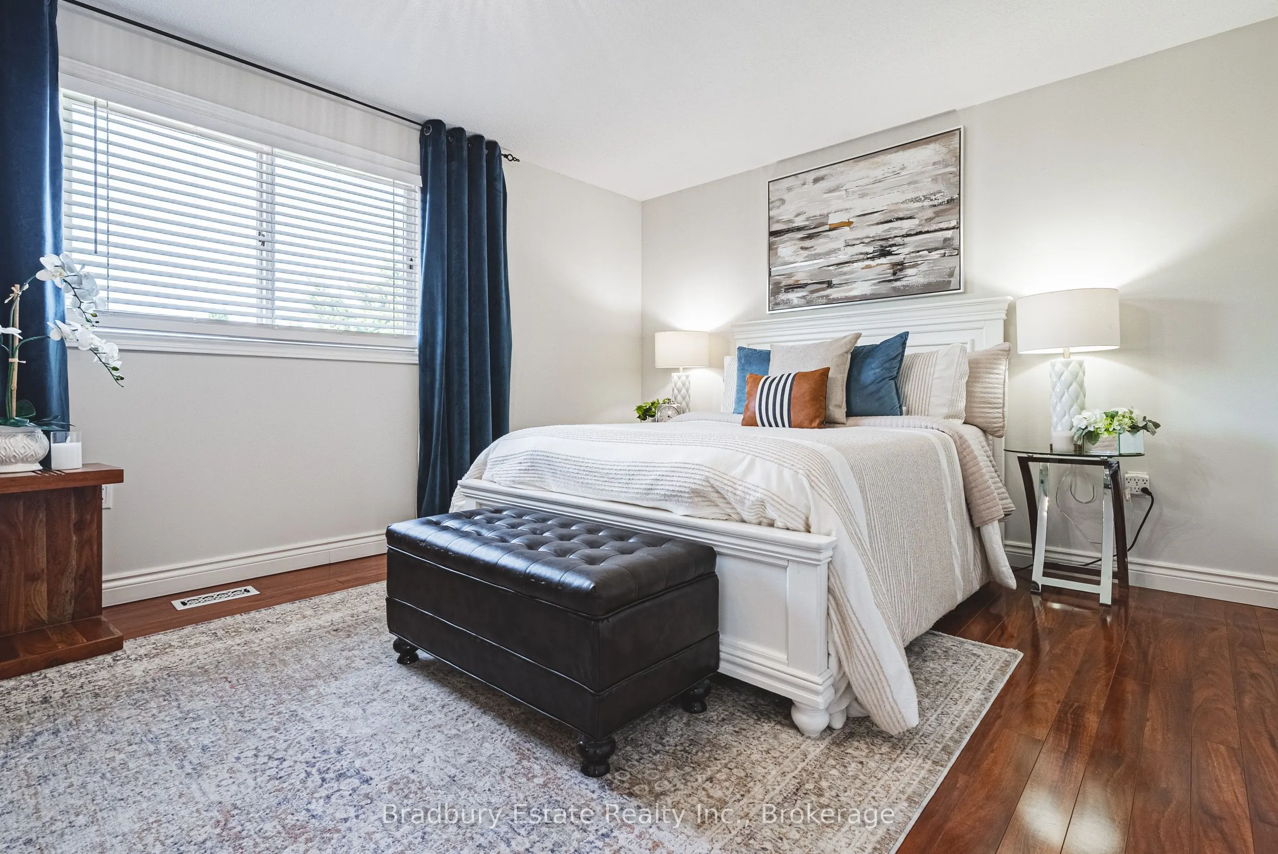 176 Highland Road W