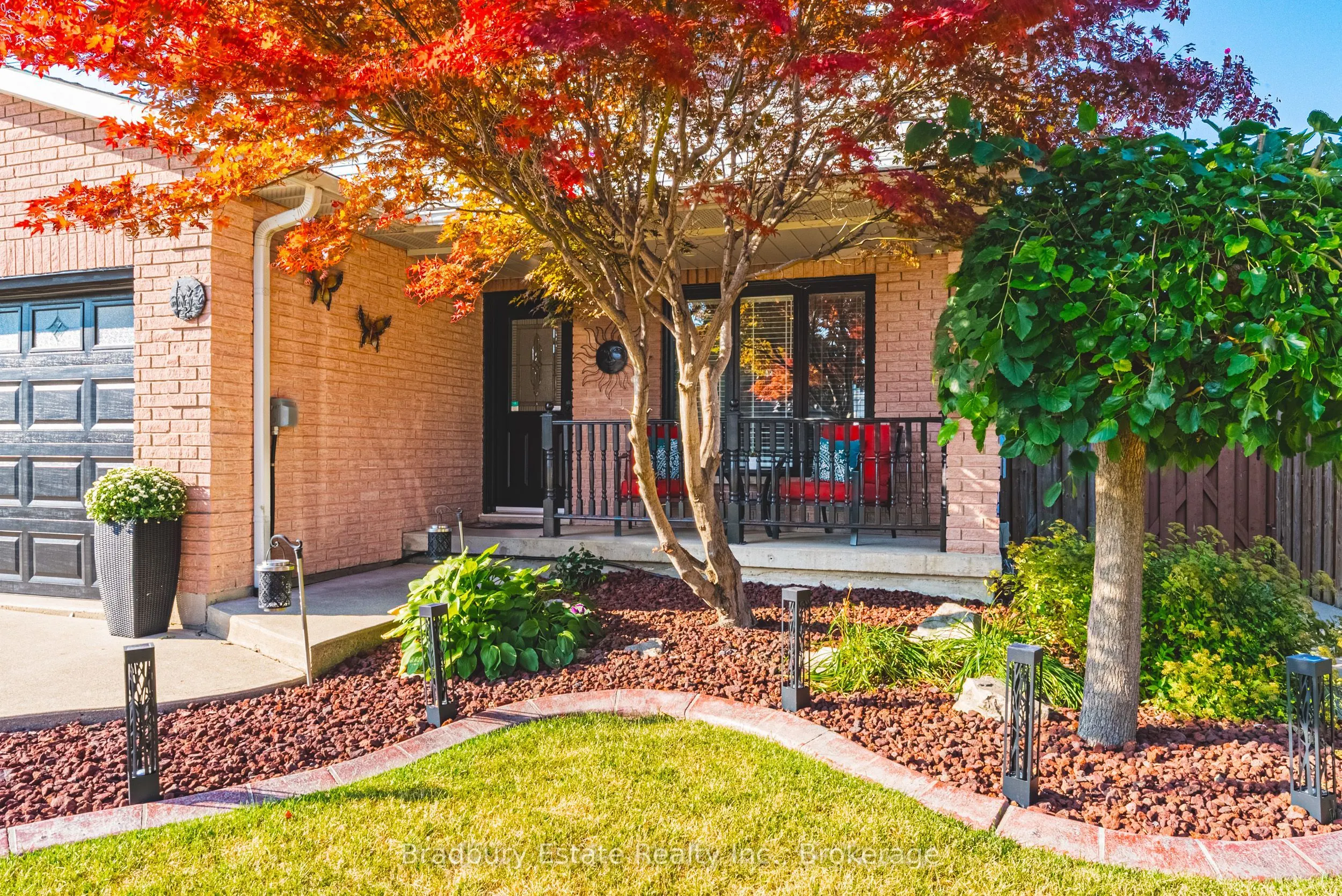 176 Highland Road W