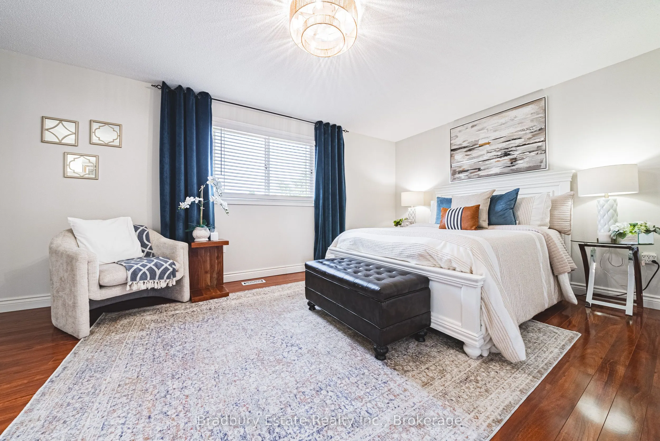 176 Highland Road W