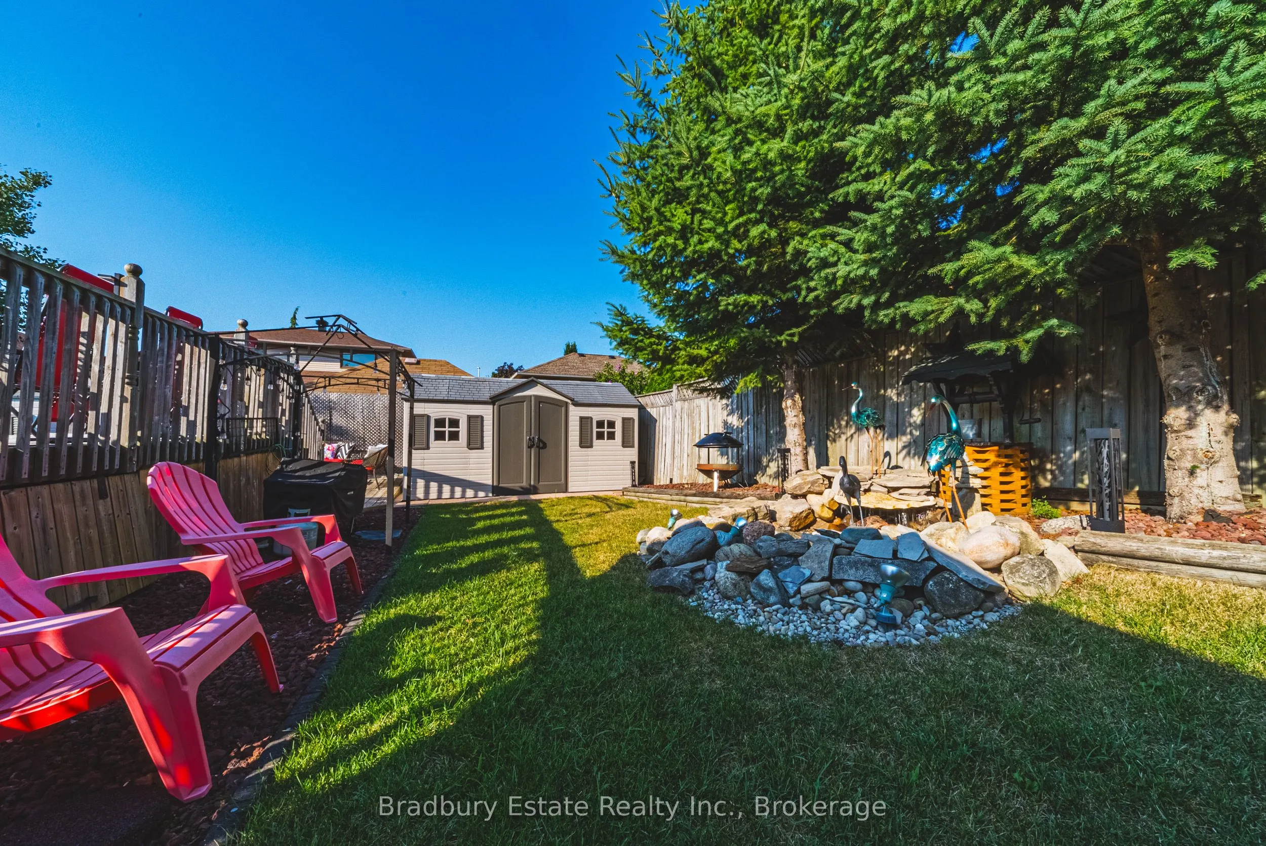 176 Highland Road W