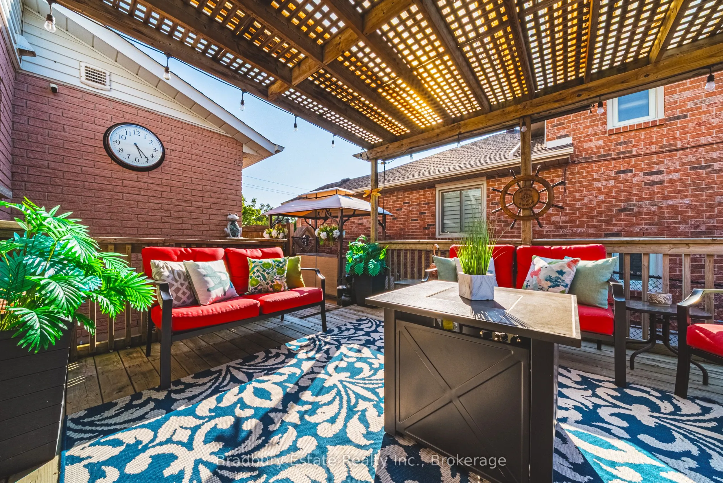 176 Highland Road W