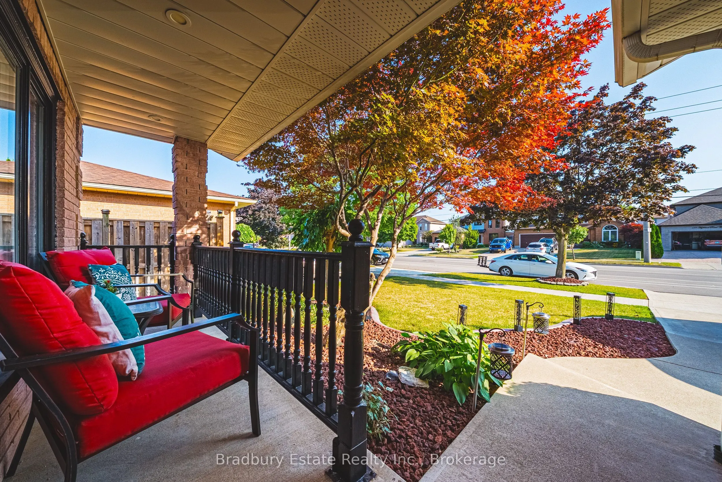 176 Highland Road W