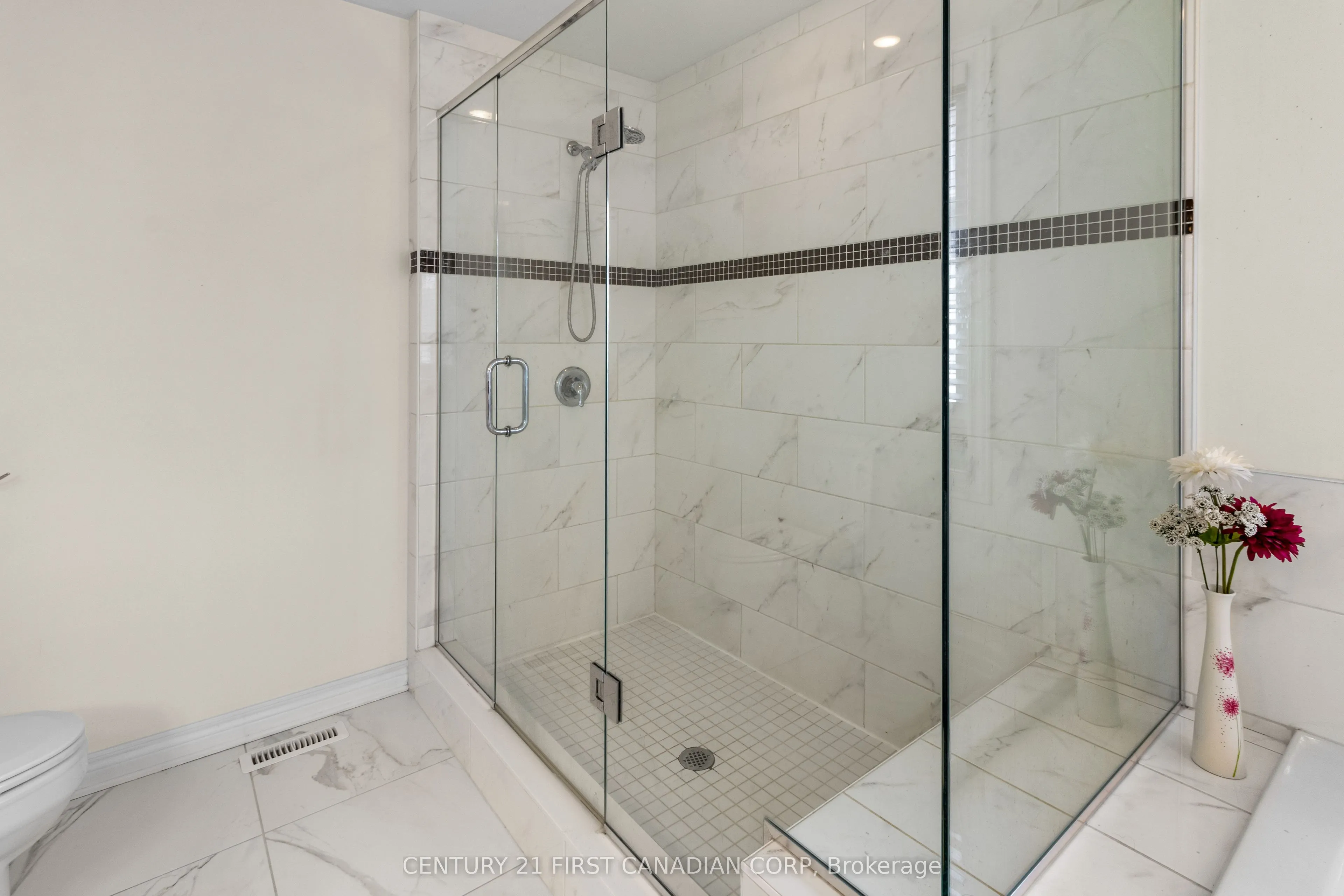 515 Skyline Avenue, #10