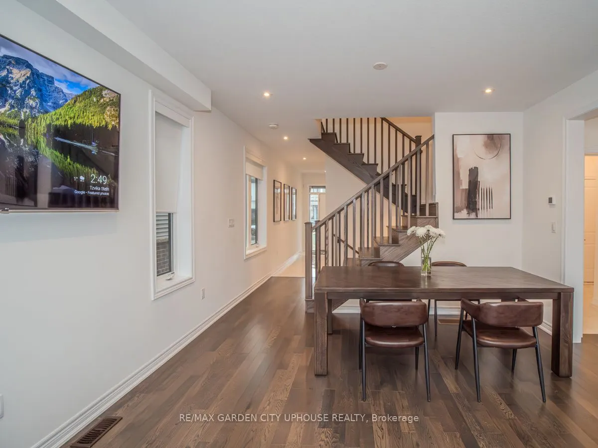 111 STARFIRE Crescent