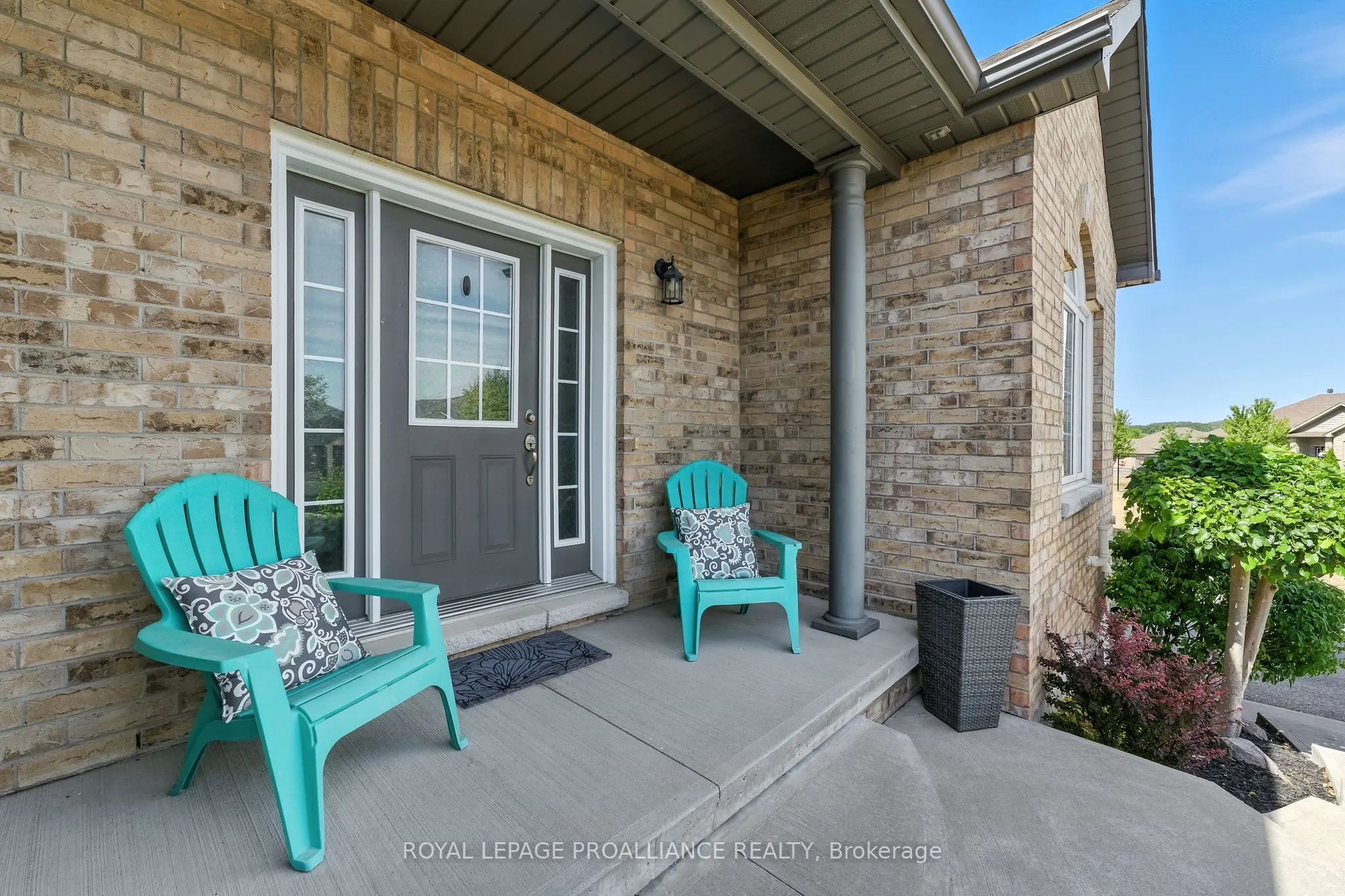 278 Ivey Crescent