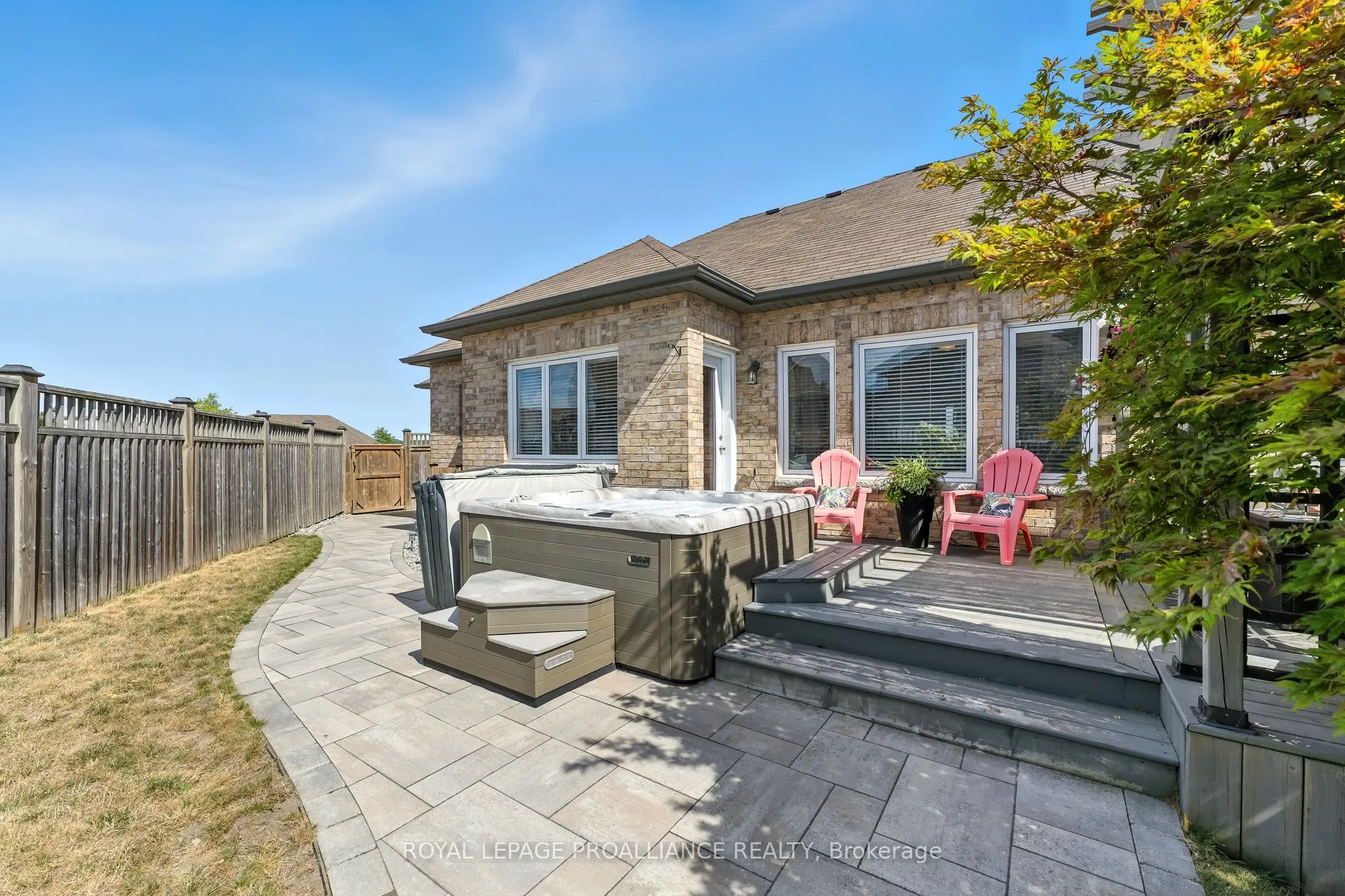 278 Ivey Crescent