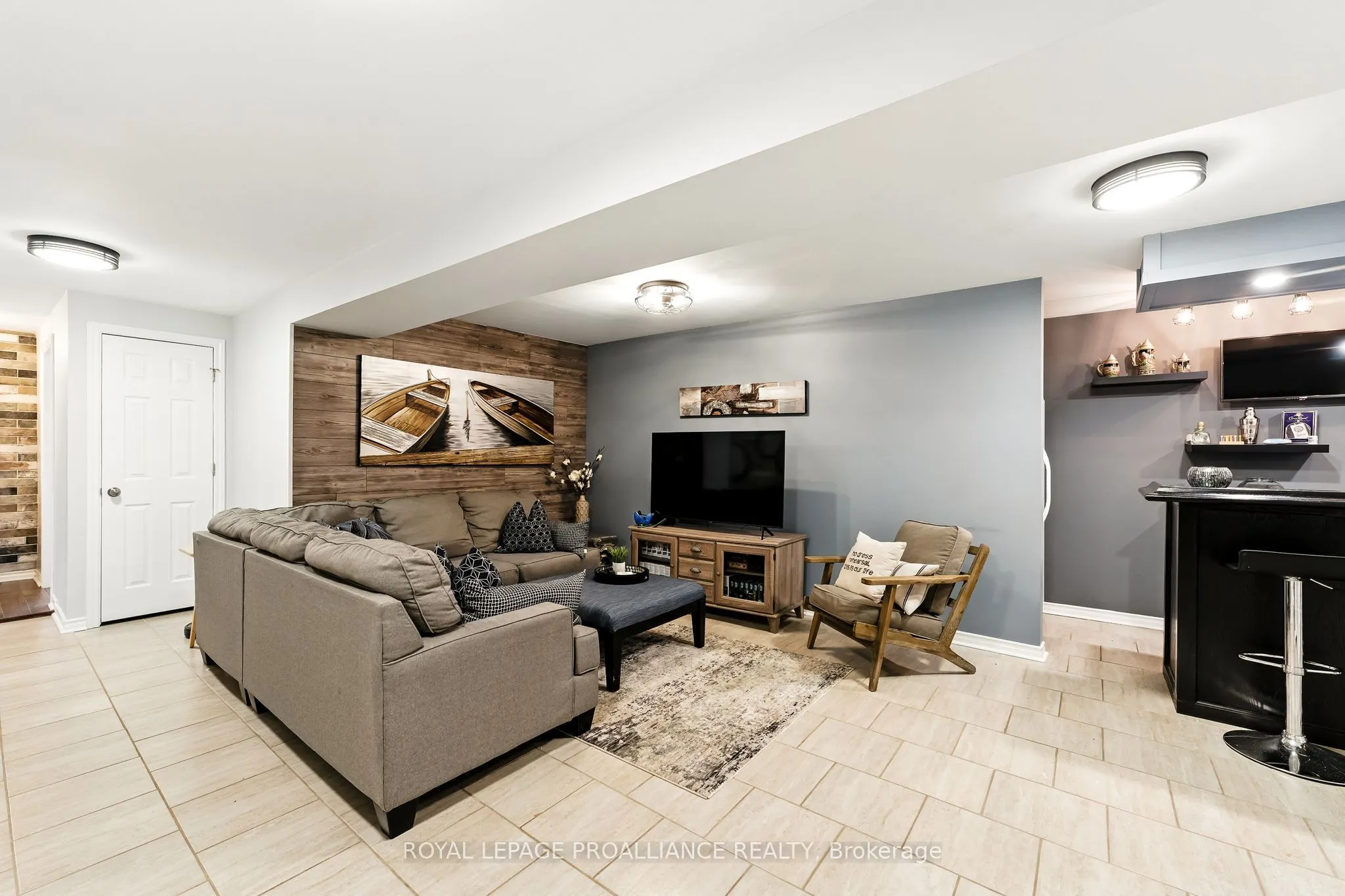 278 Ivey Crescent