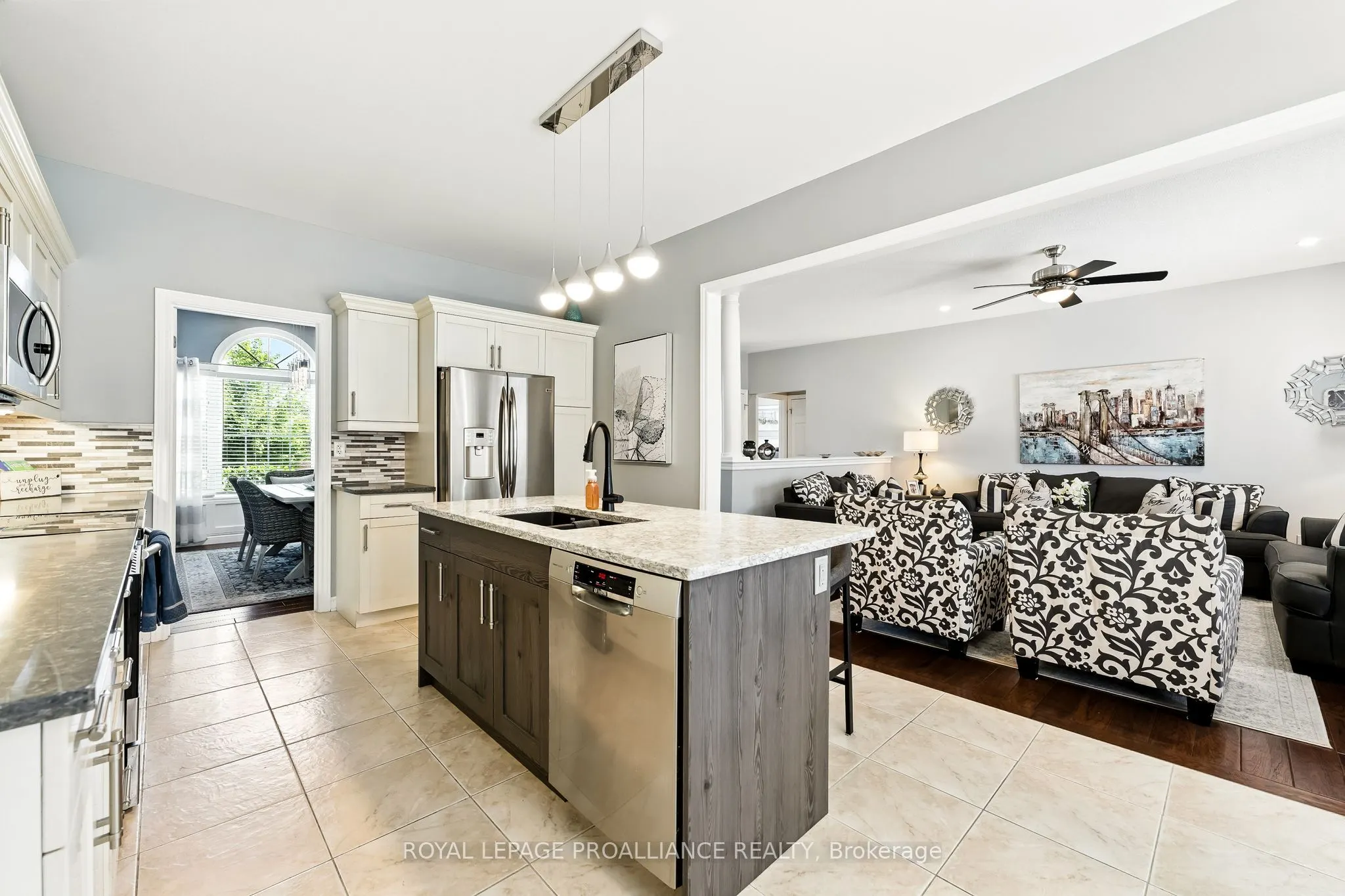 278 Ivey Crescent