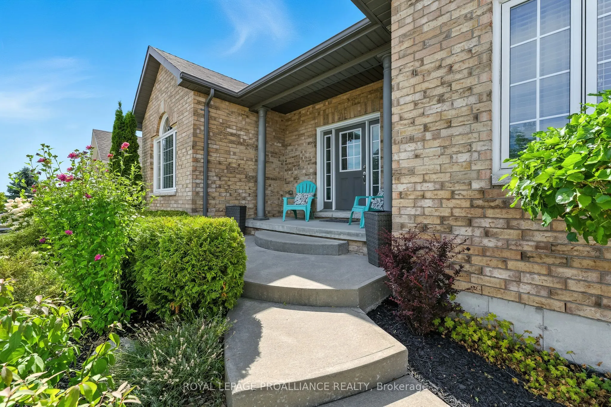 278 Ivey Crescent