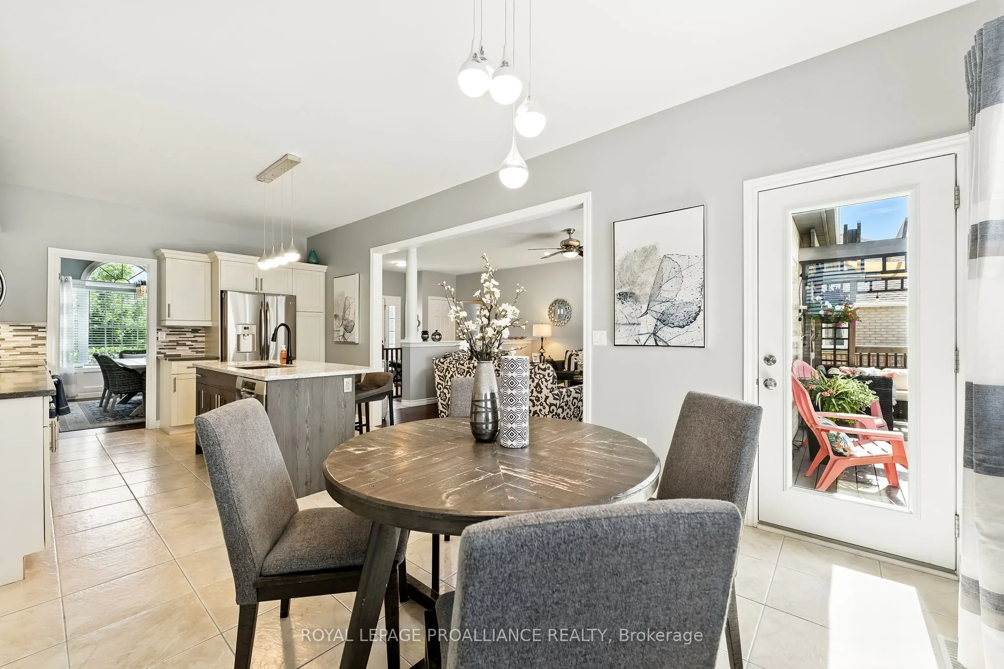 278 Ivey Crescent
