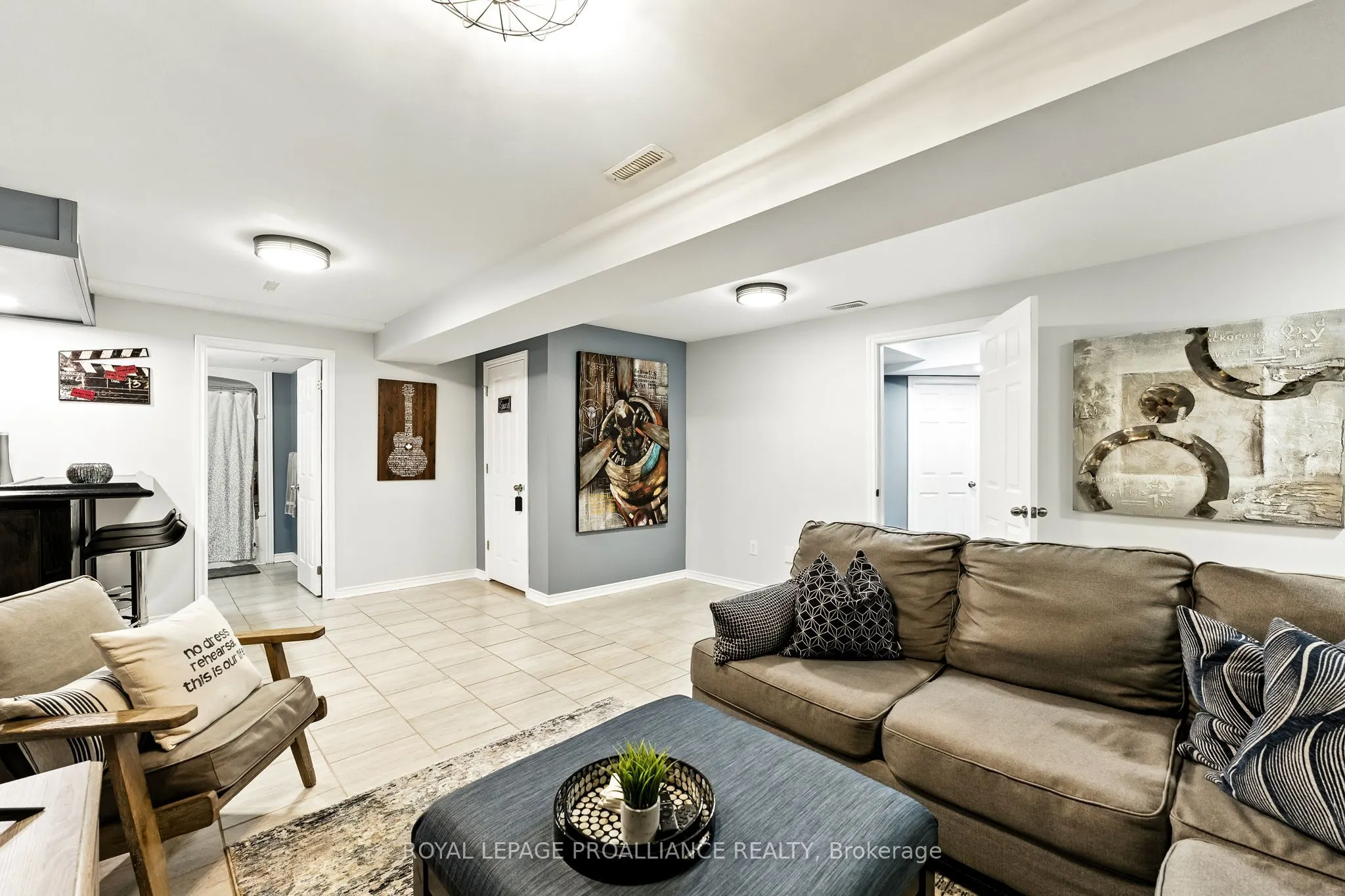 278 Ivey Crescent