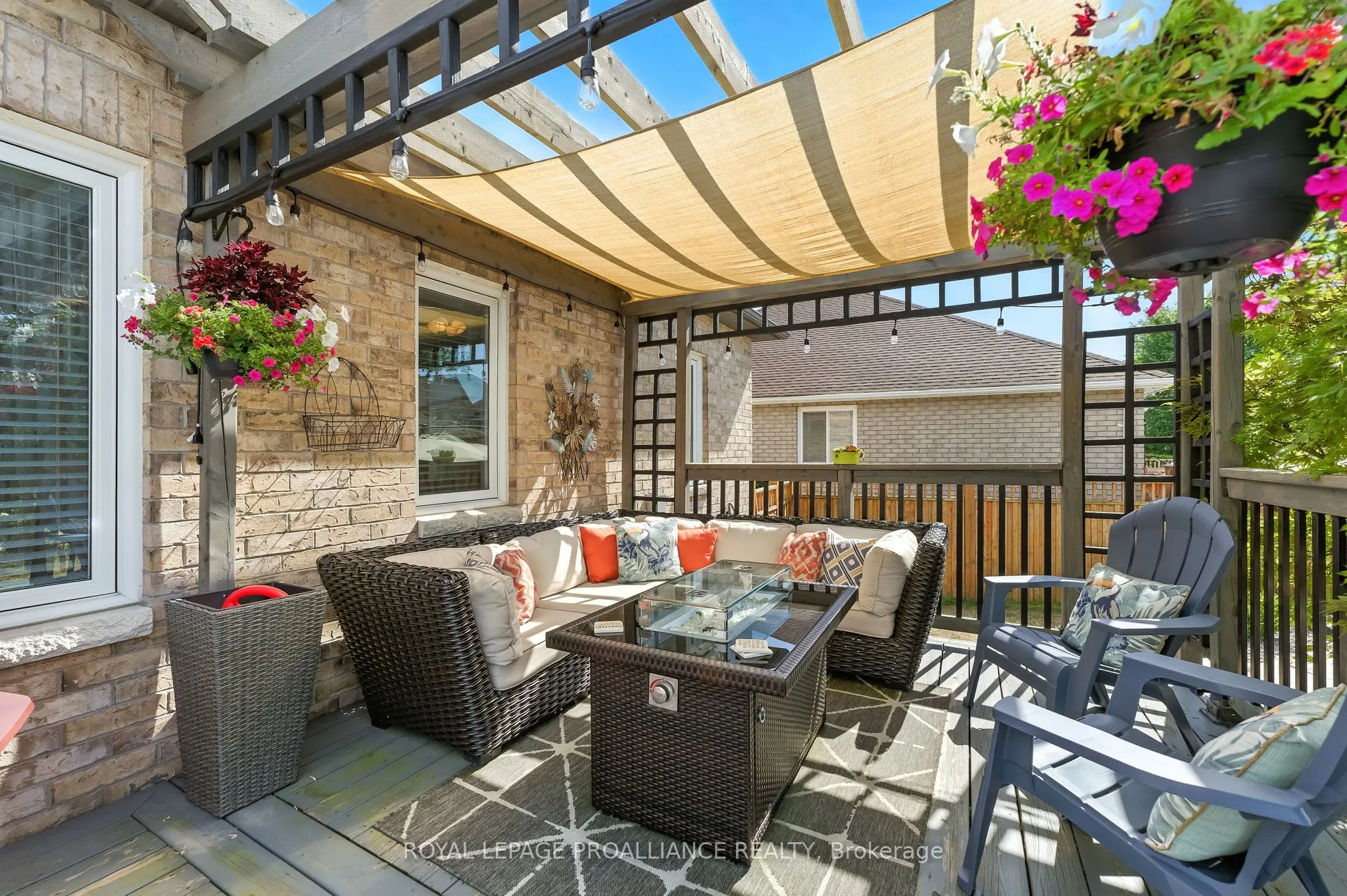 278 Ivey Crescent