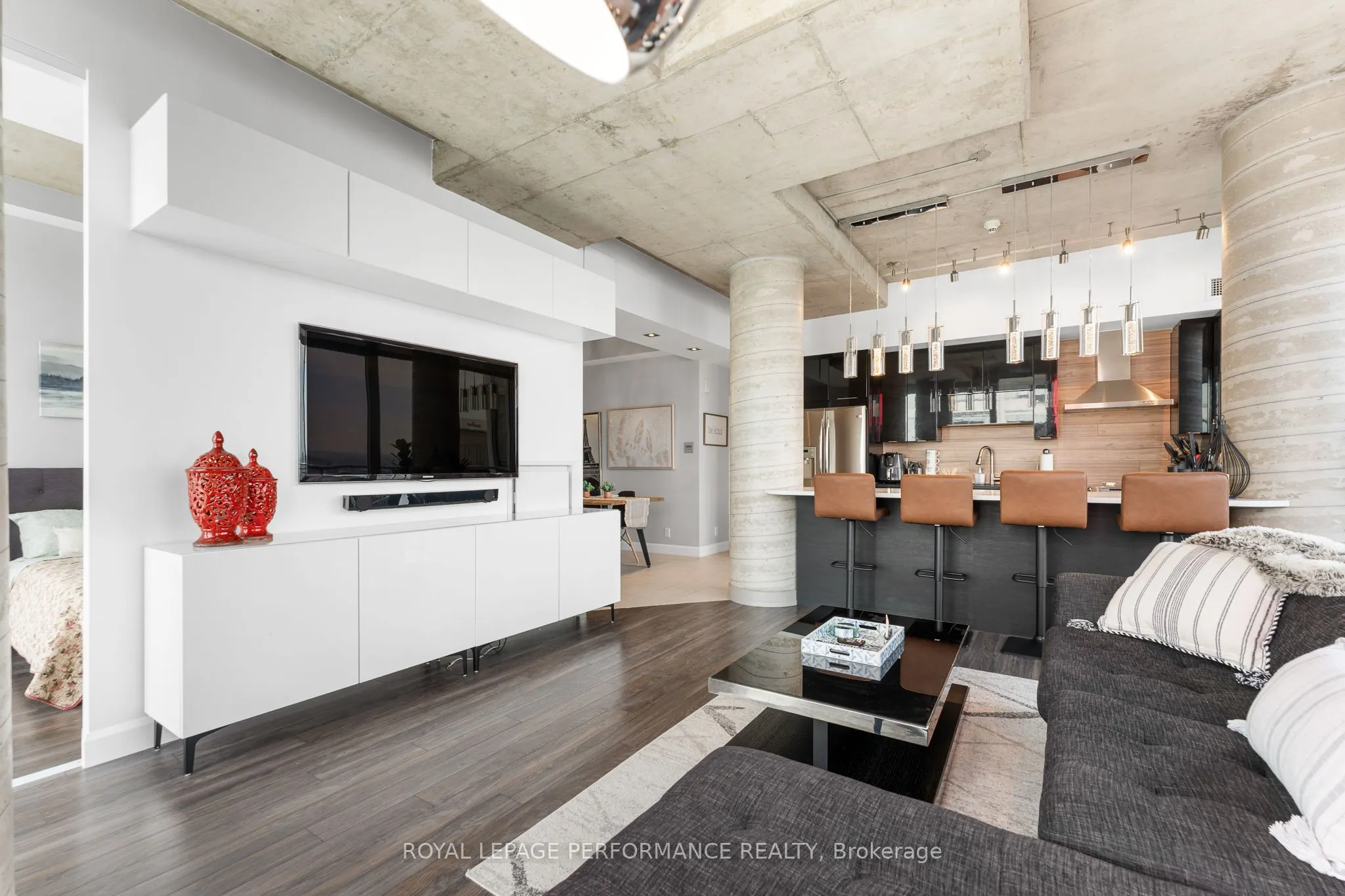324 Laurier Avenue W, #2209