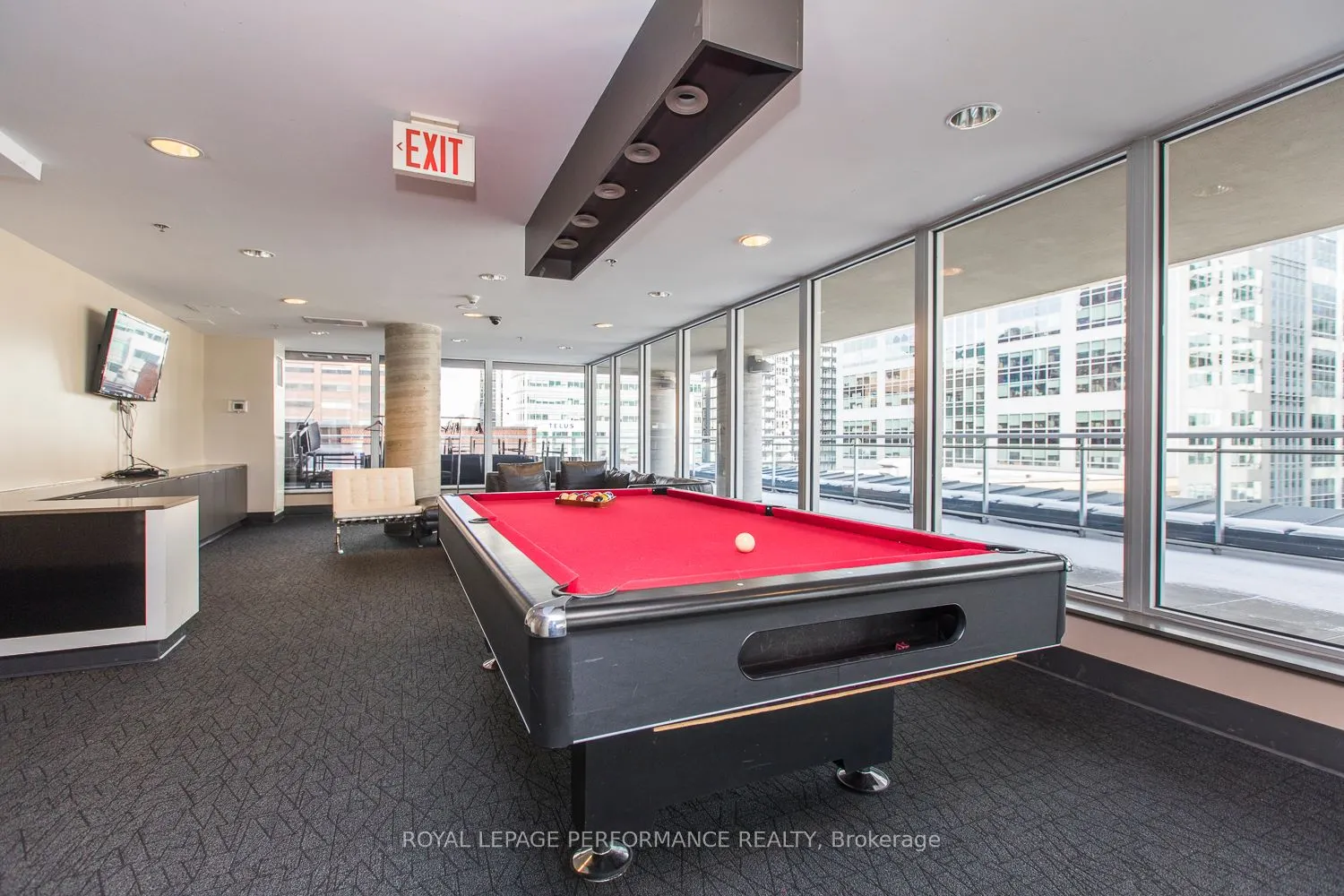 324 Laurier Avenue W, #2209