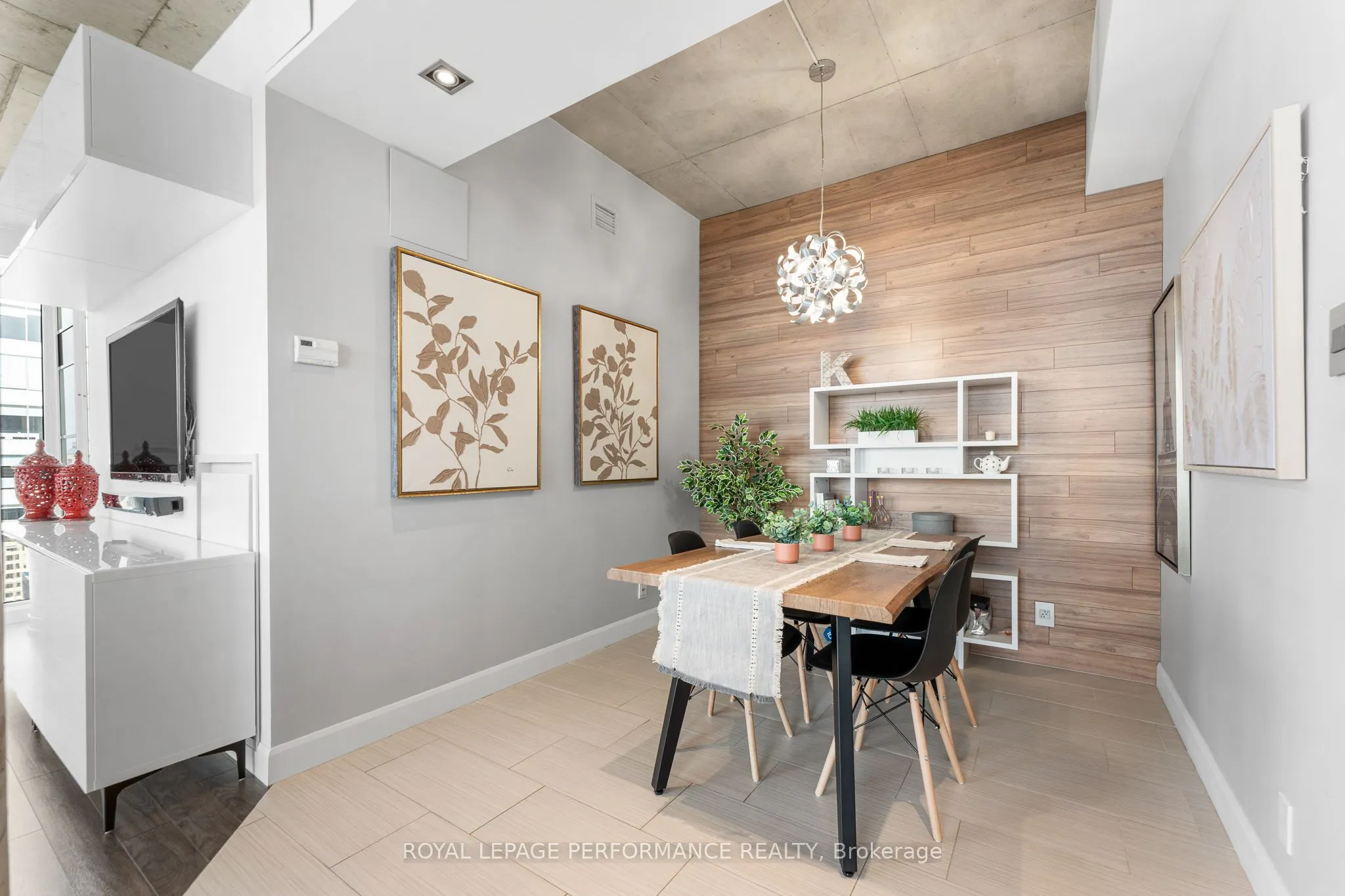 324 Laurier Avenue W, #2209