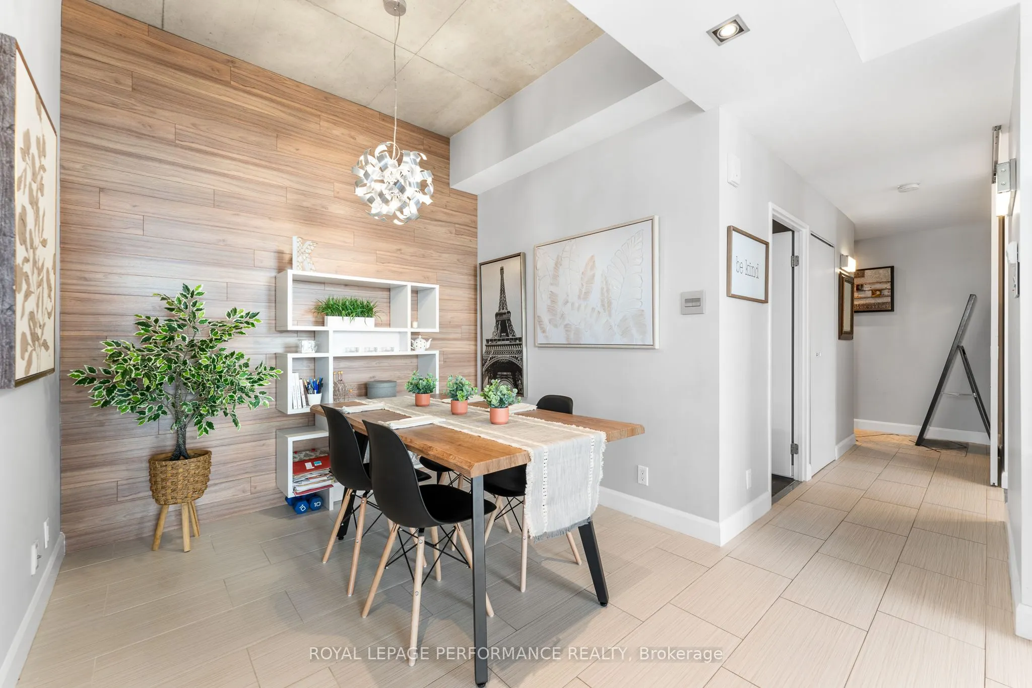 324 Laurier Avenue W, #2209