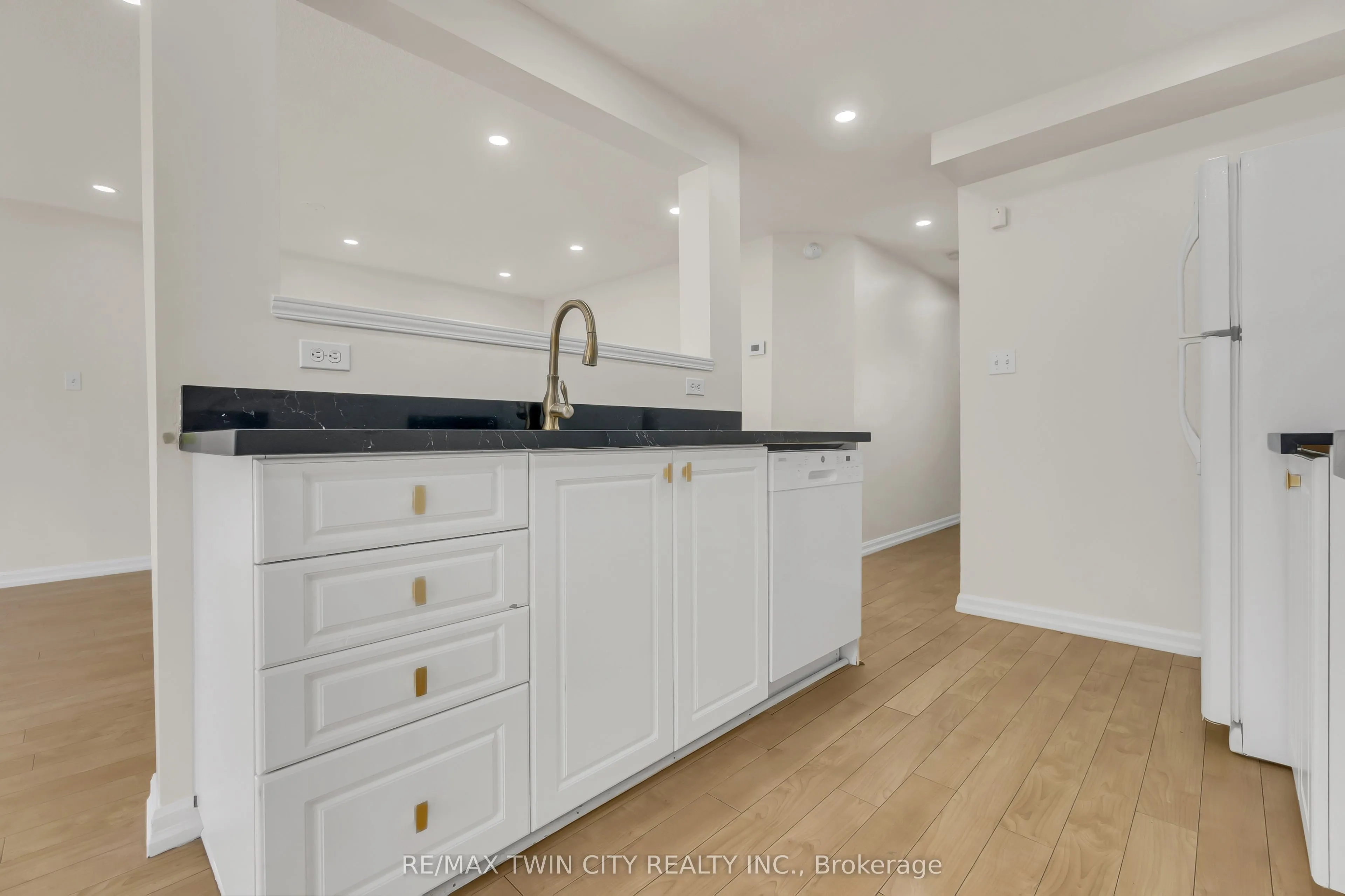 62 Foxglove Crescent