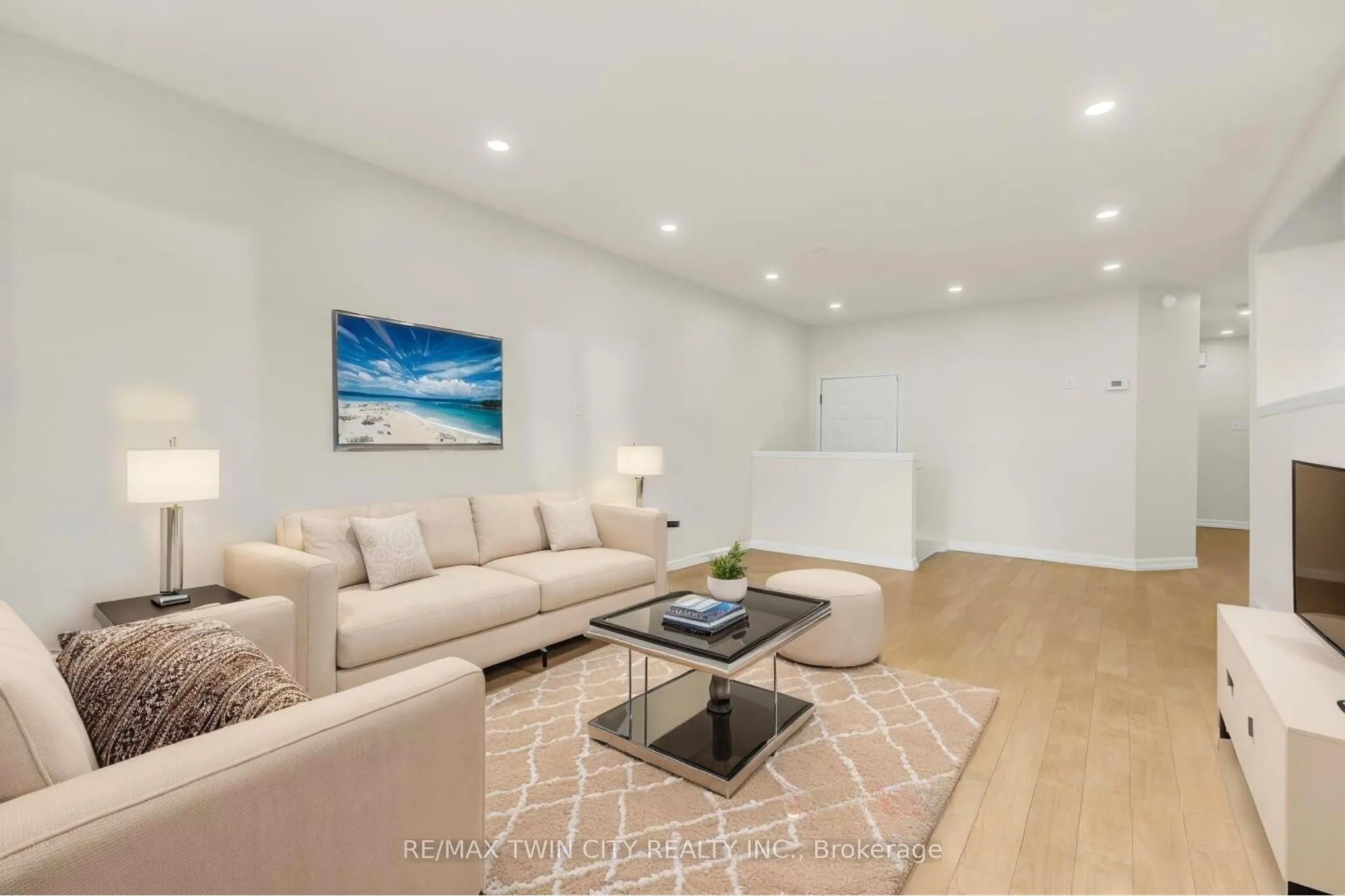 62 Foxglove Crescent