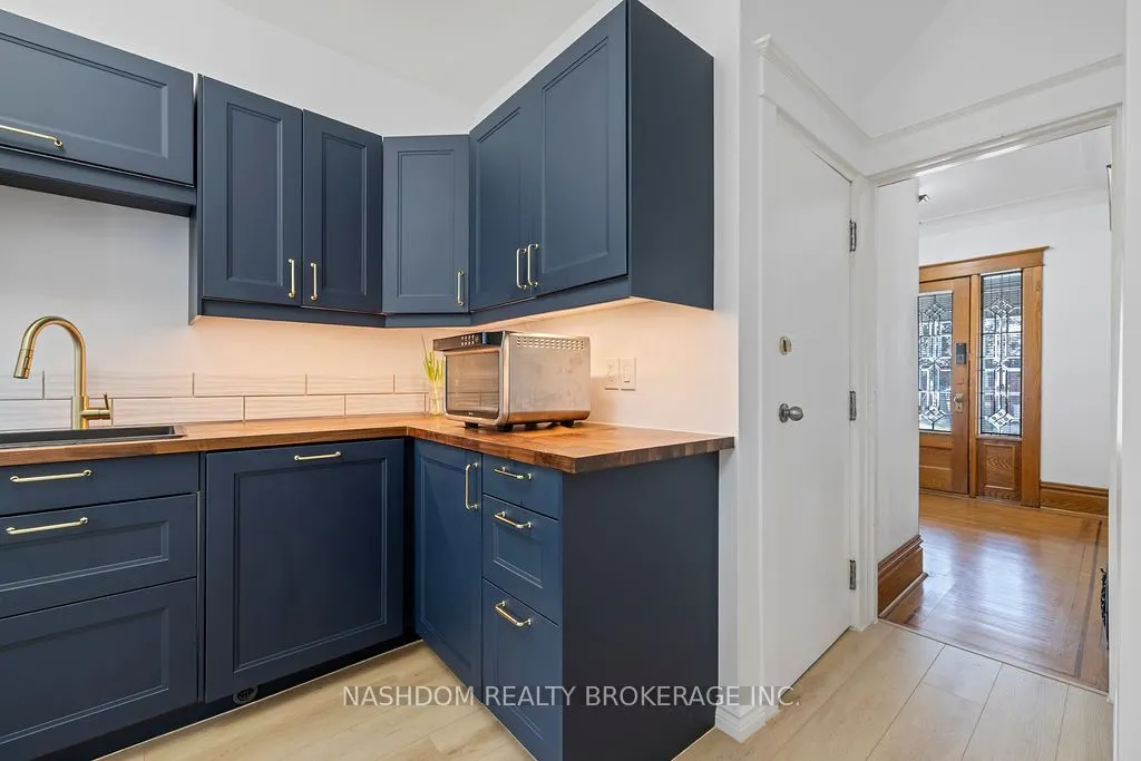 35 Gage Avenue S, ##1