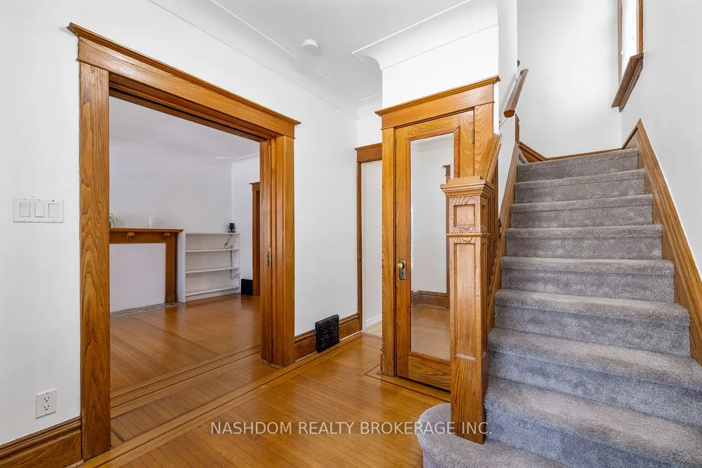 35 Gage Avenue S, ##1