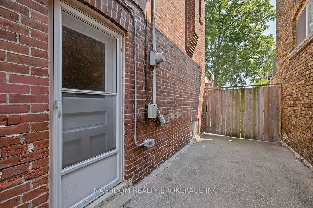 35 Gage Avenue S, ##1