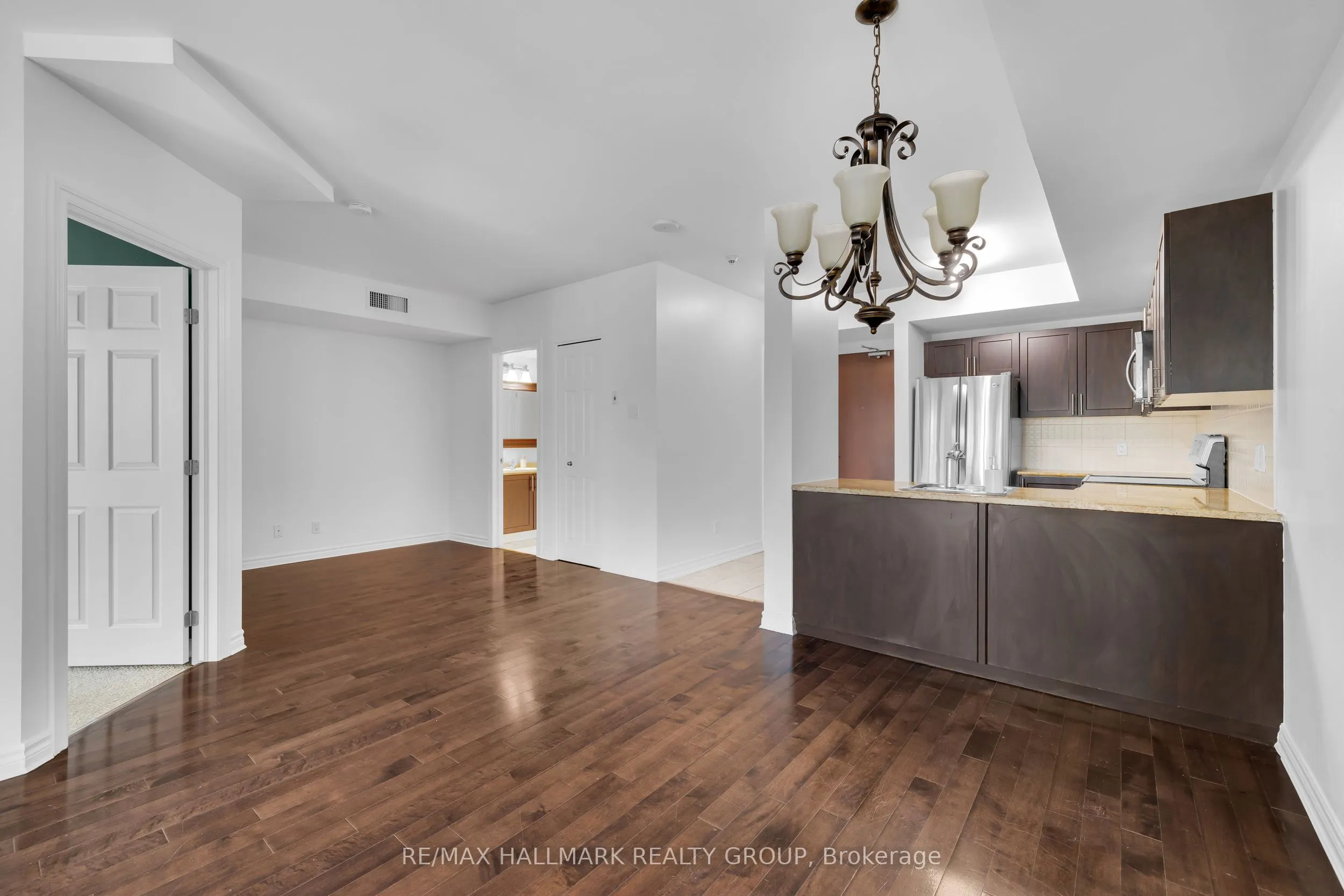234 RIDEAU Street, #702