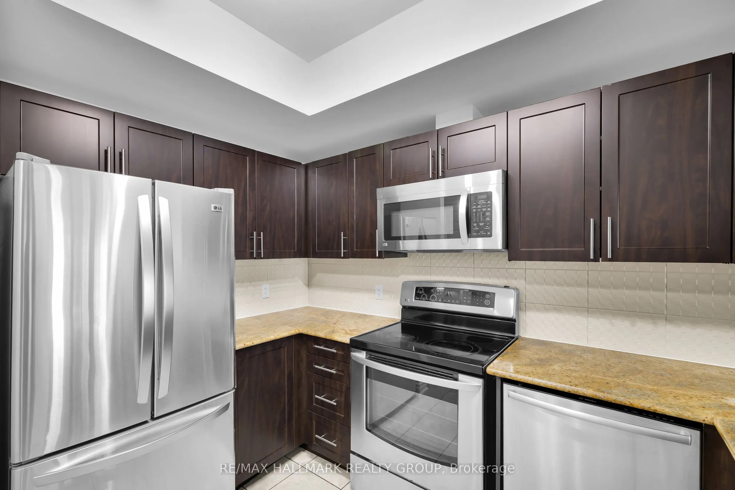 234 RIDEAU Street, #702