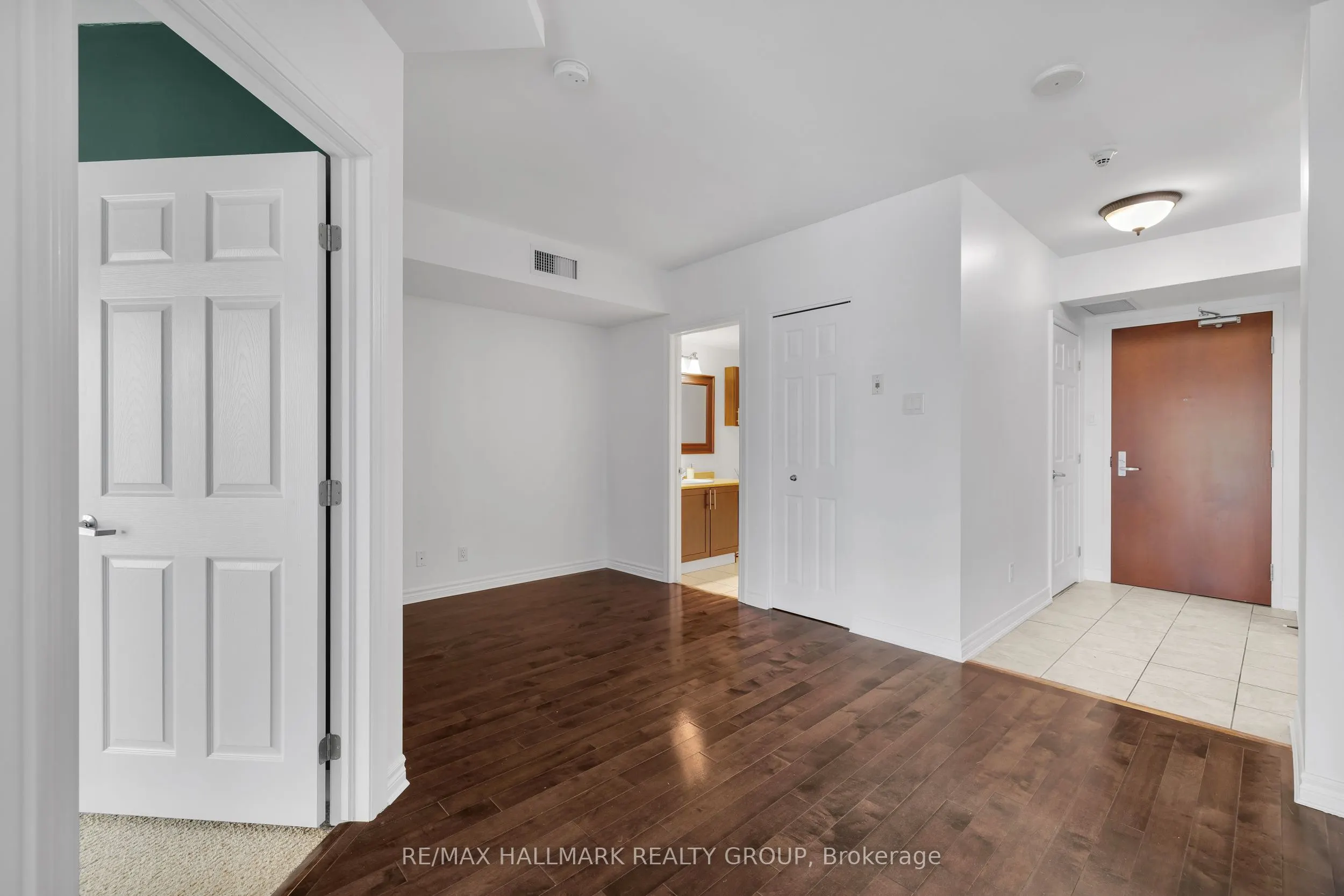 234 RIDEAU Street, #702