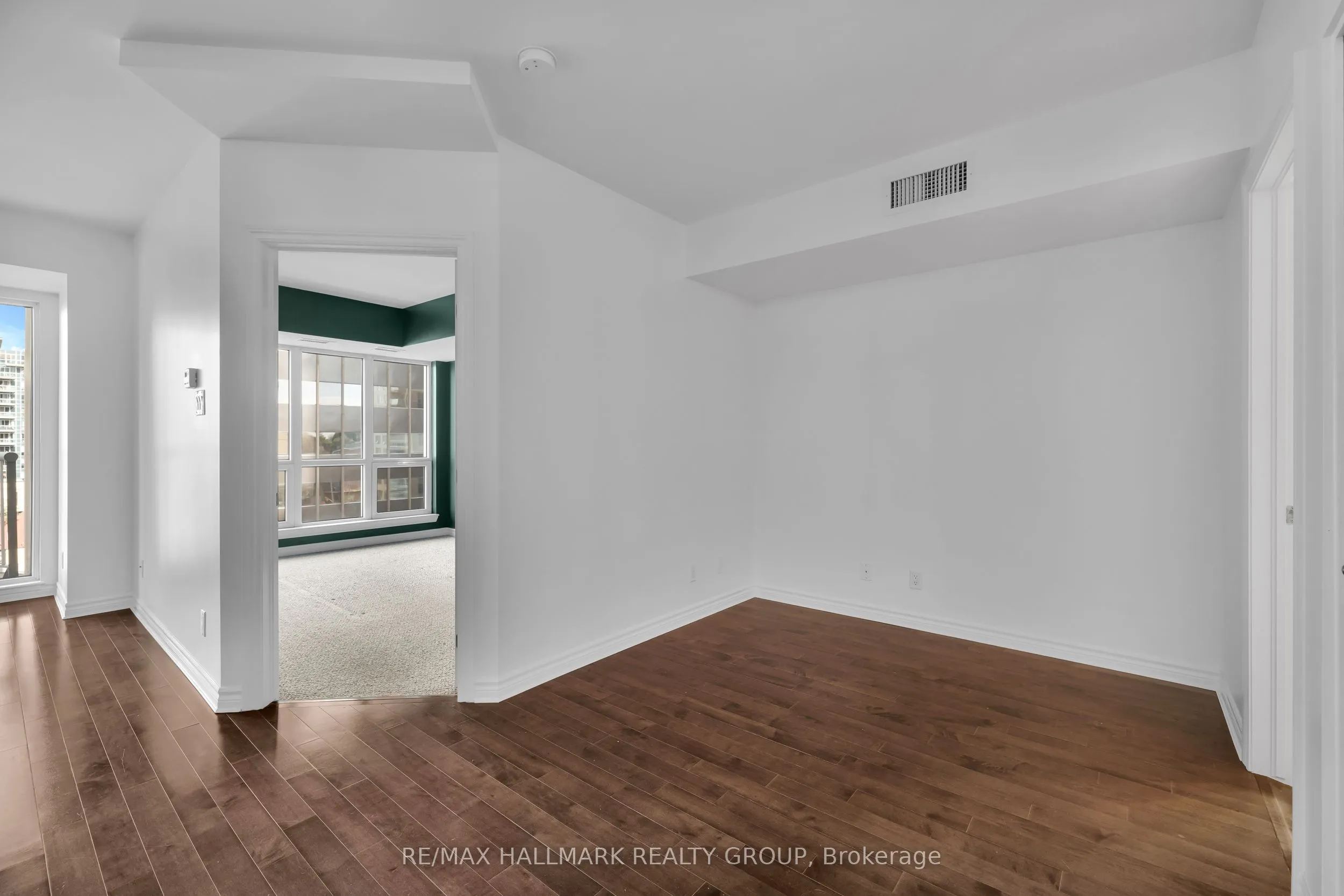 234 RIDEAU Street, #702