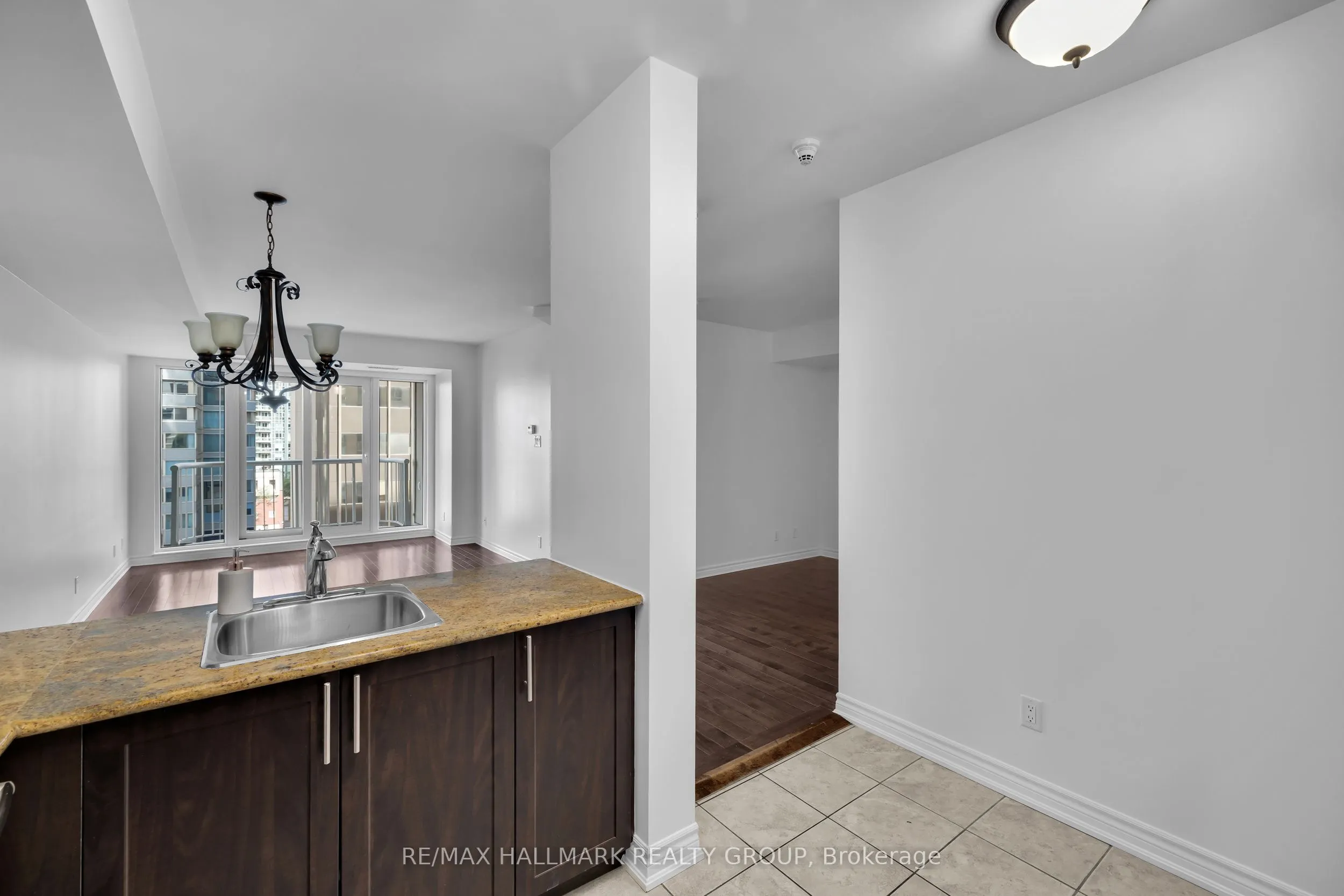 234 RIDEAU Street, #702
