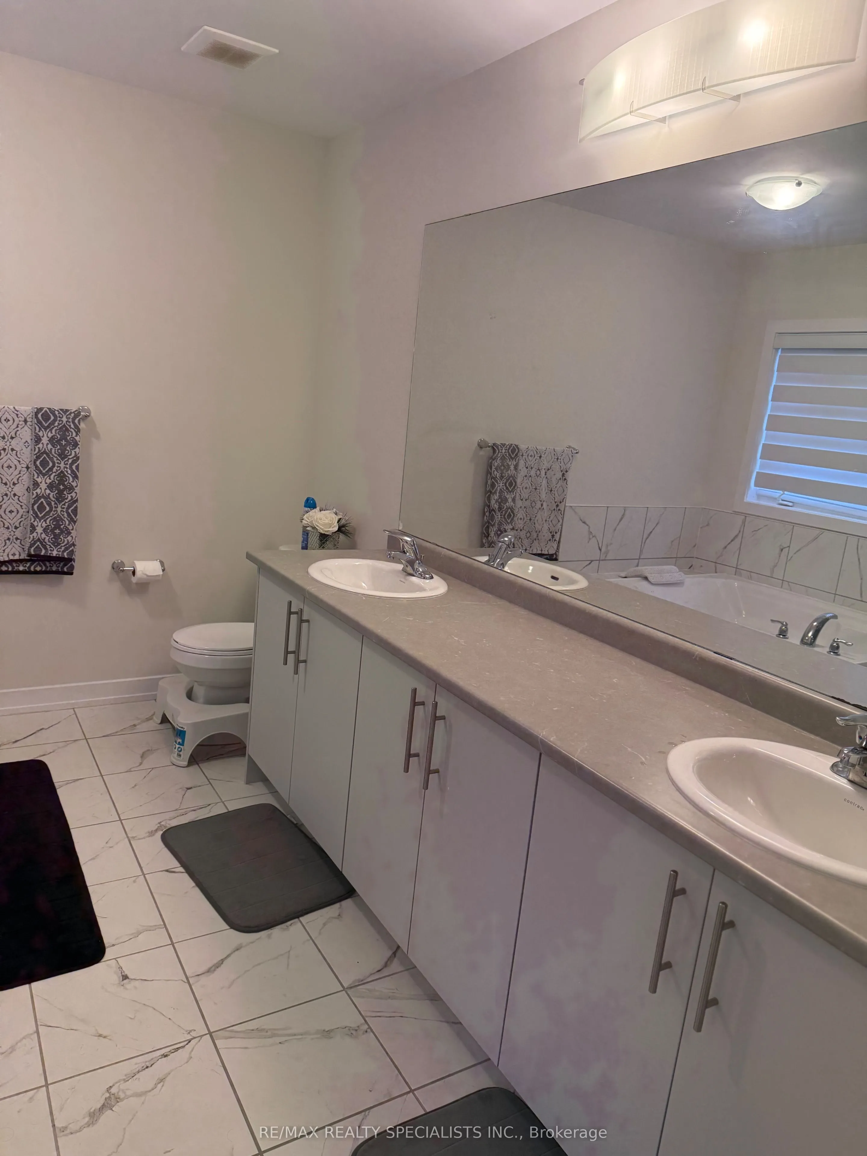 84 LILAC Circle