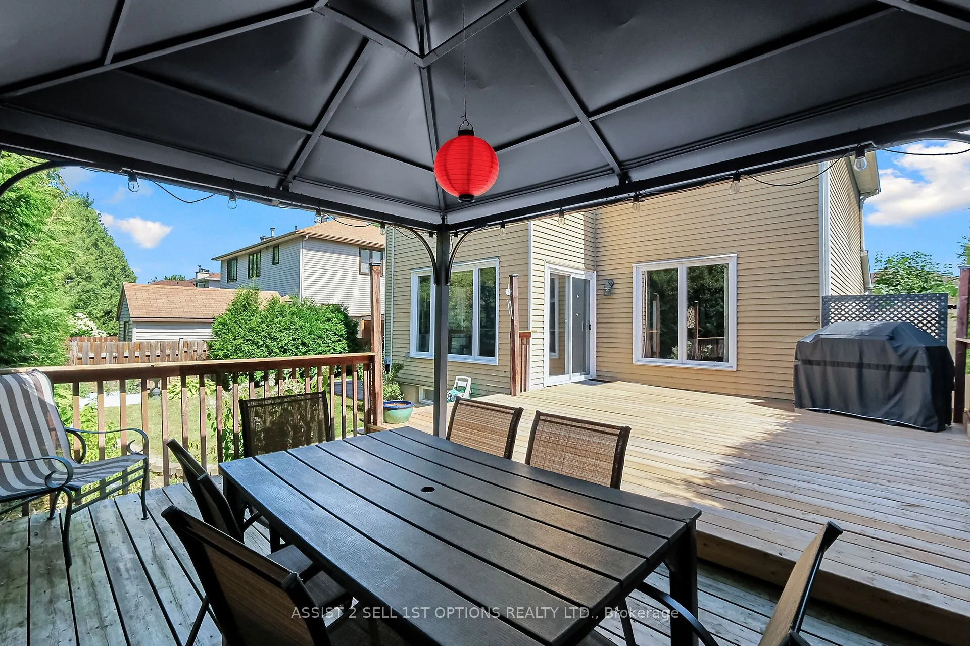 1884 Chaine Court