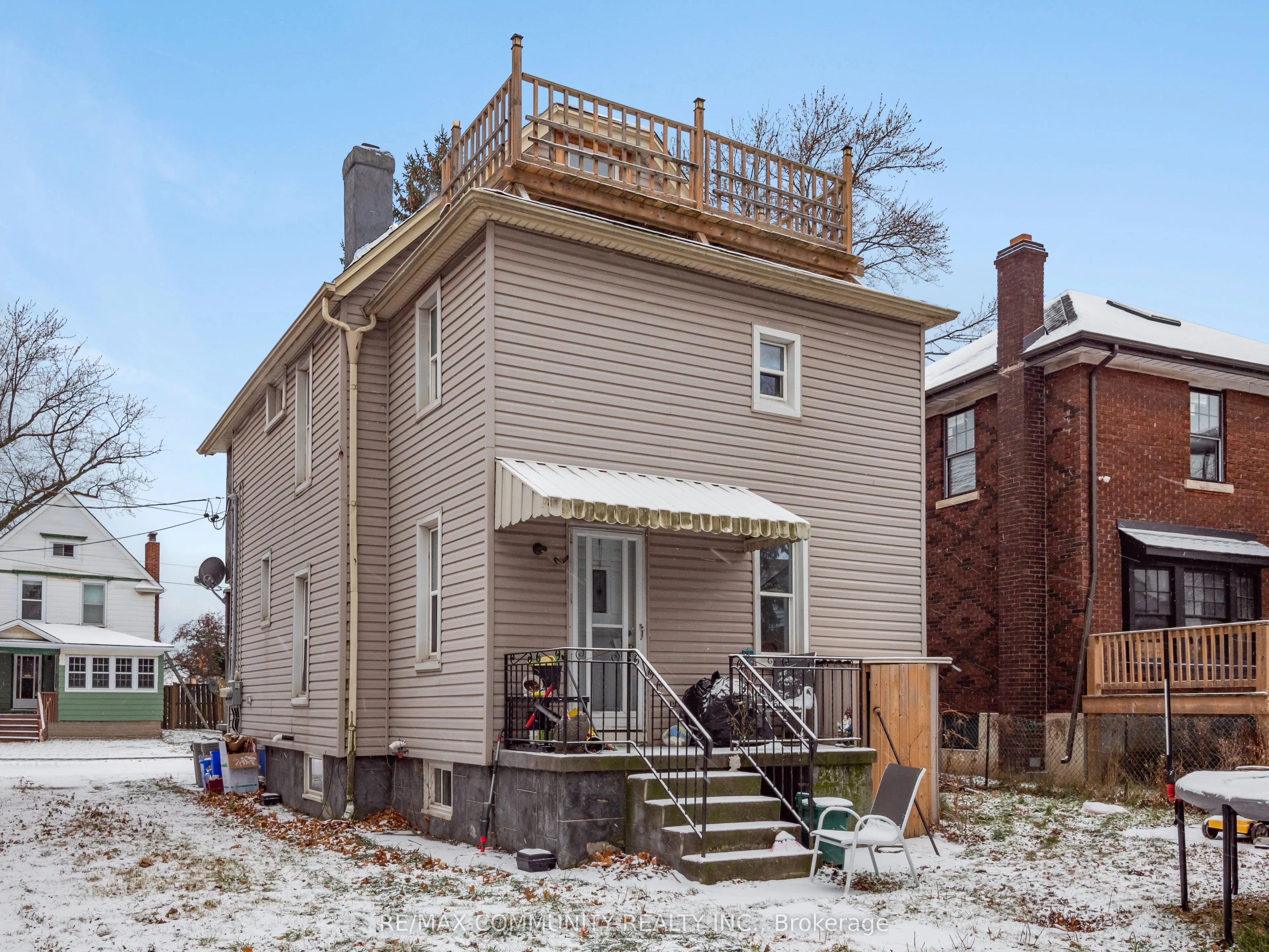 4769 McDougall Crescent