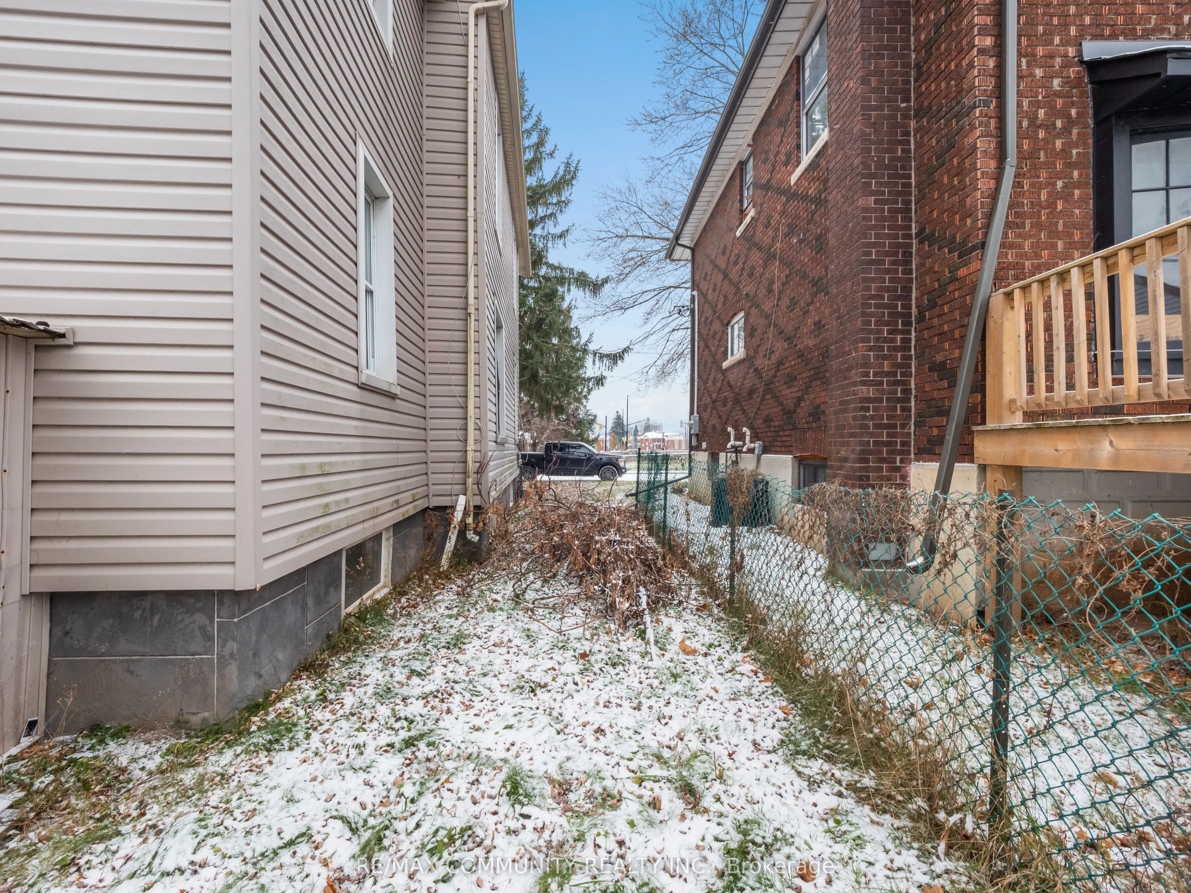 4769 McDougall Crescent