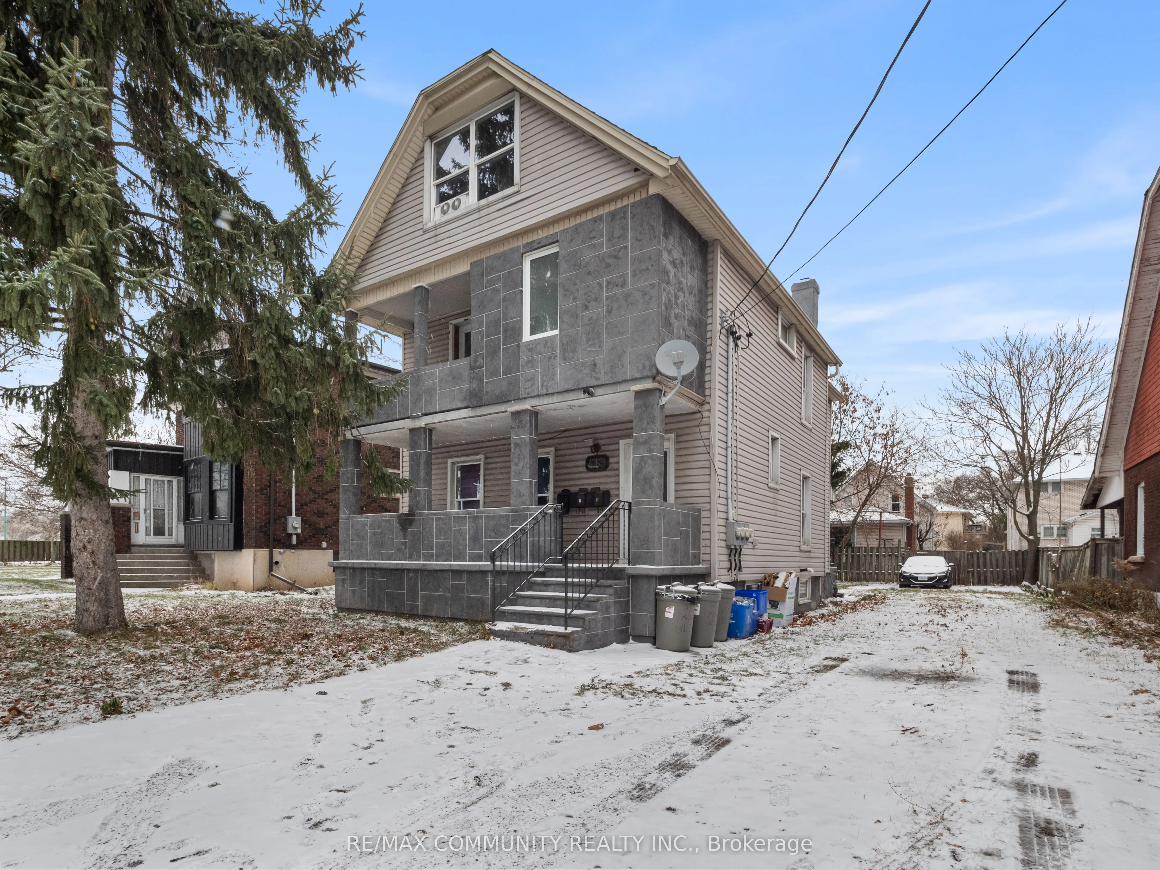 4769 McDougall Crescent