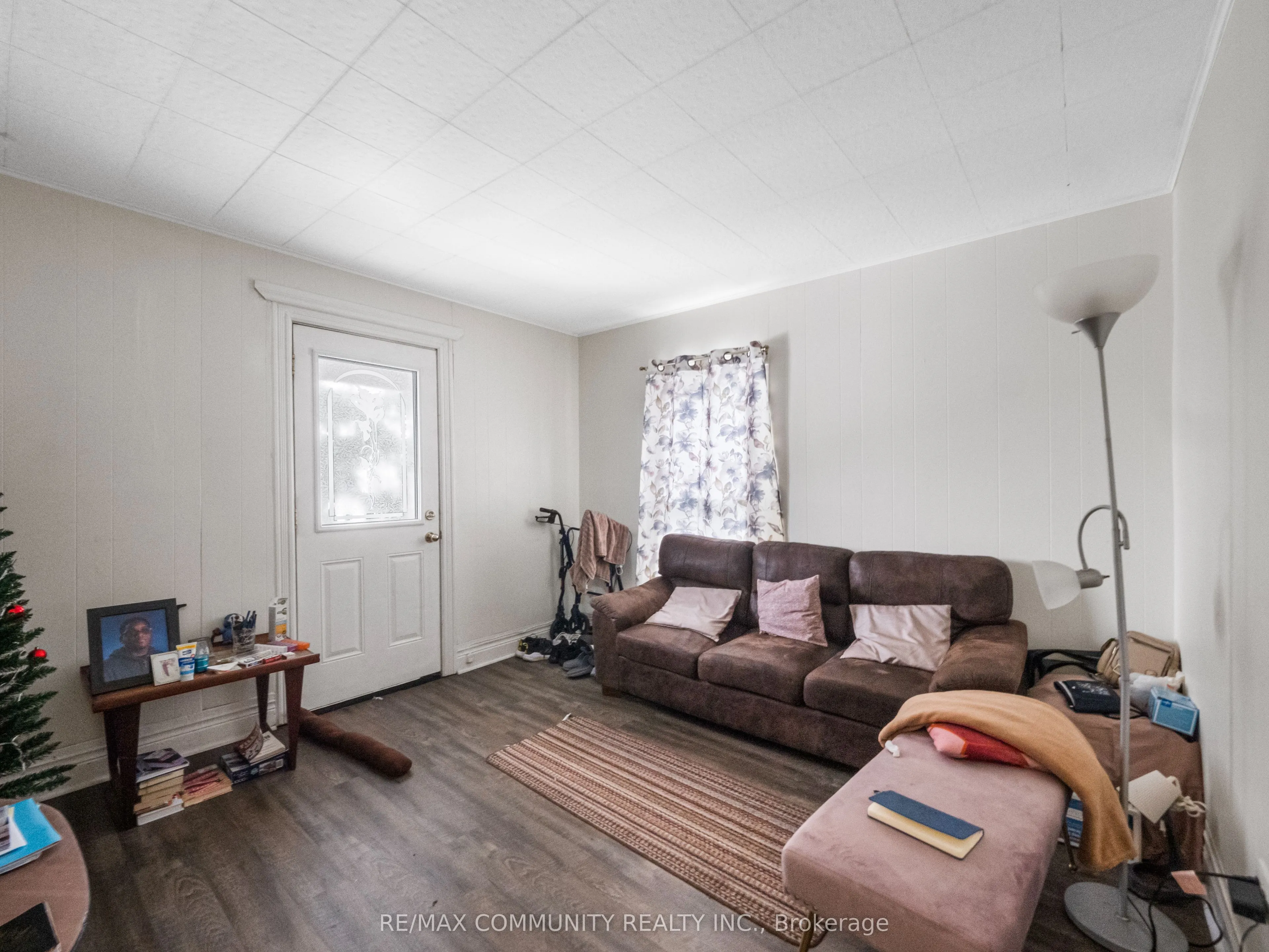 4769 McDougall Crescent