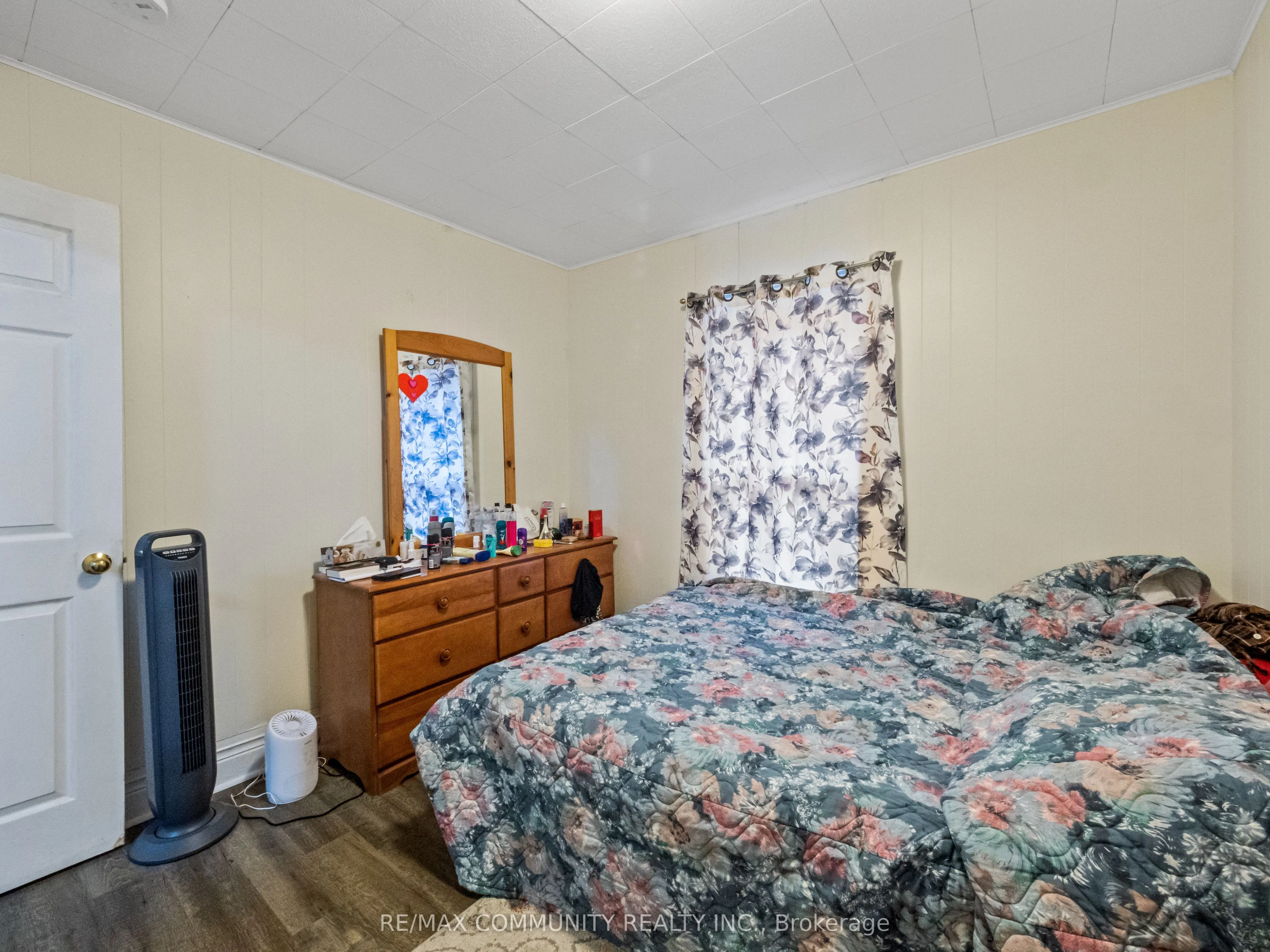 4769 McDougall Crescent