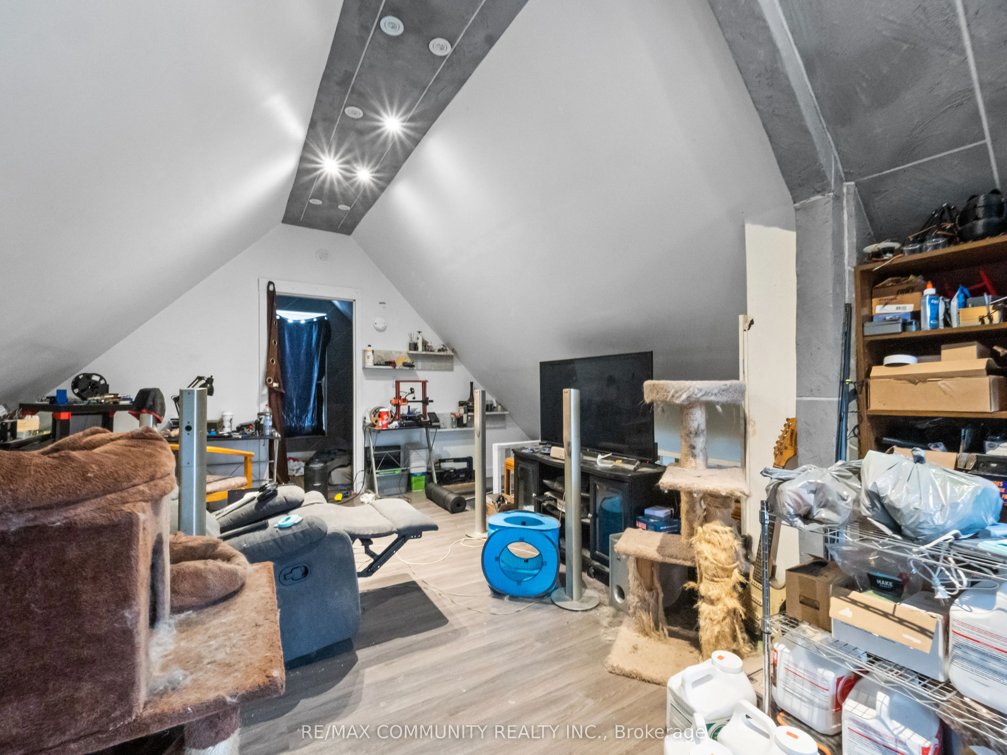 4769 McDougall Crescent