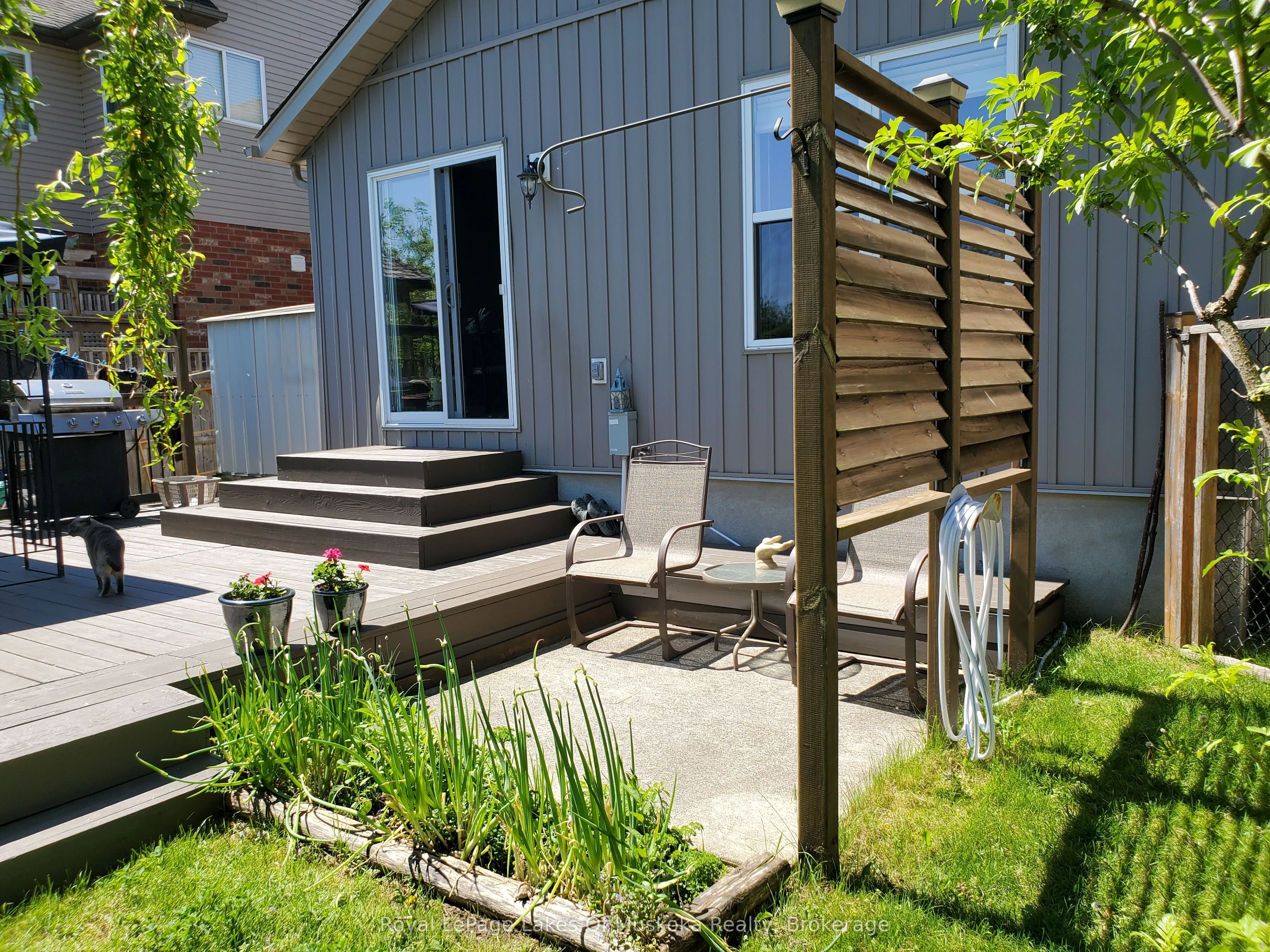 89 Davis Street
