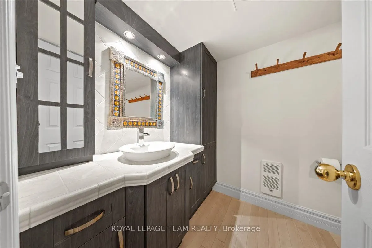 27 Forsyth Lane, #14
