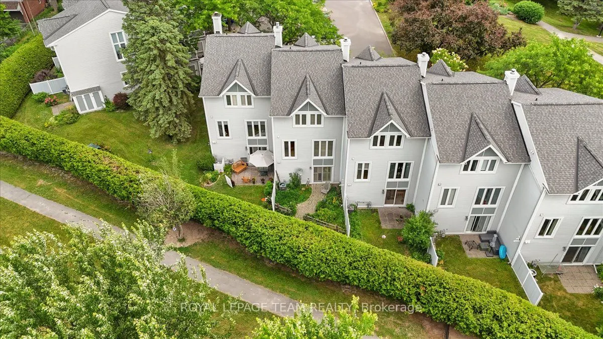 27 Forsyth Lane, #14