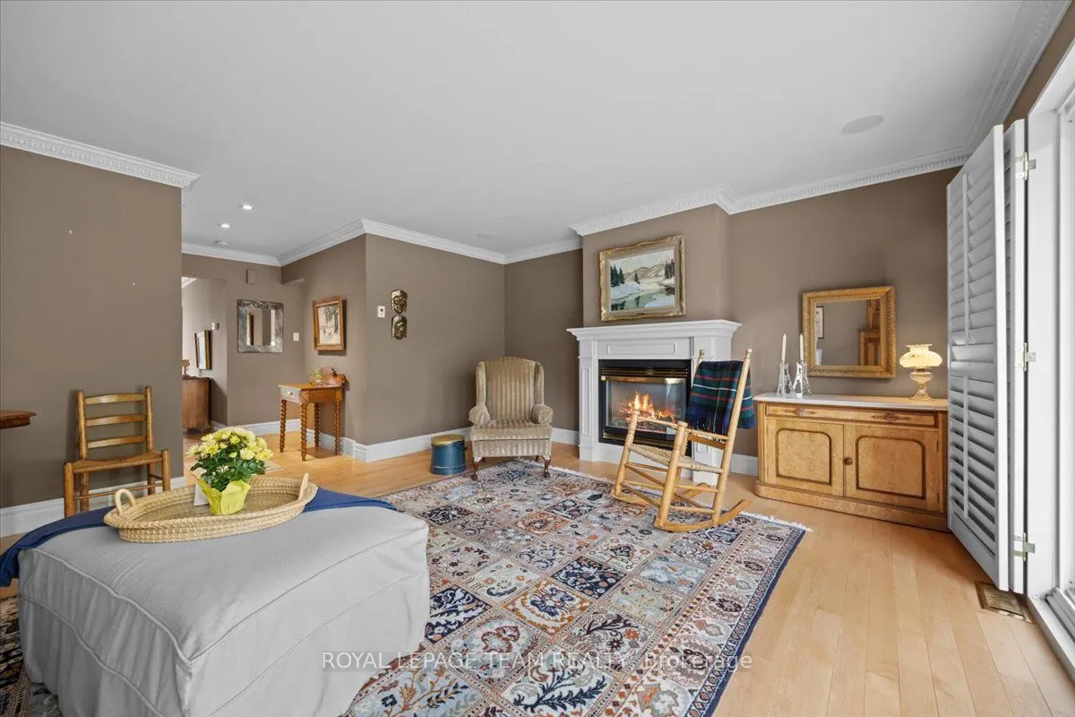27 Forsyth Lane, #14