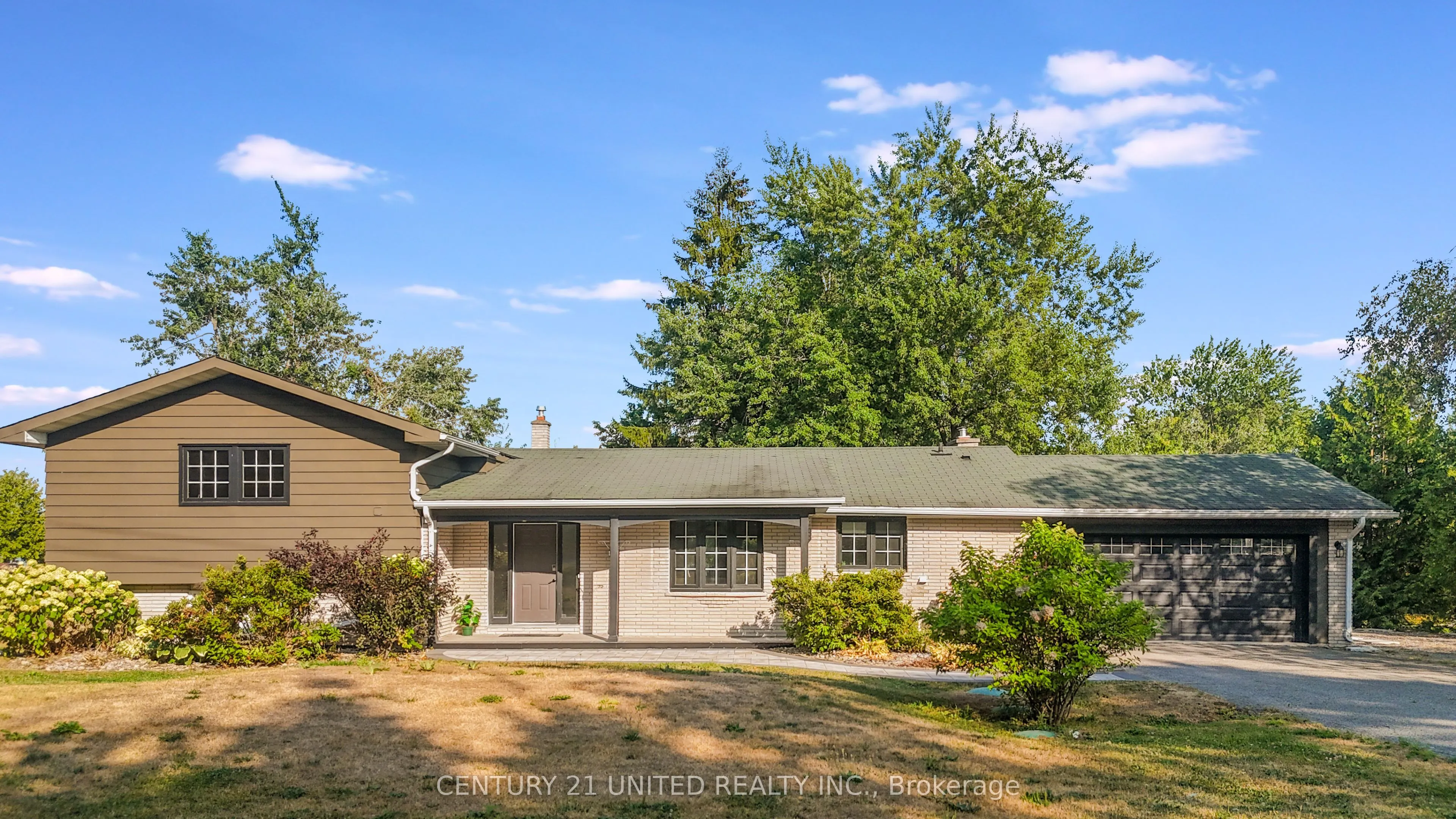 1143 Connaught Drive