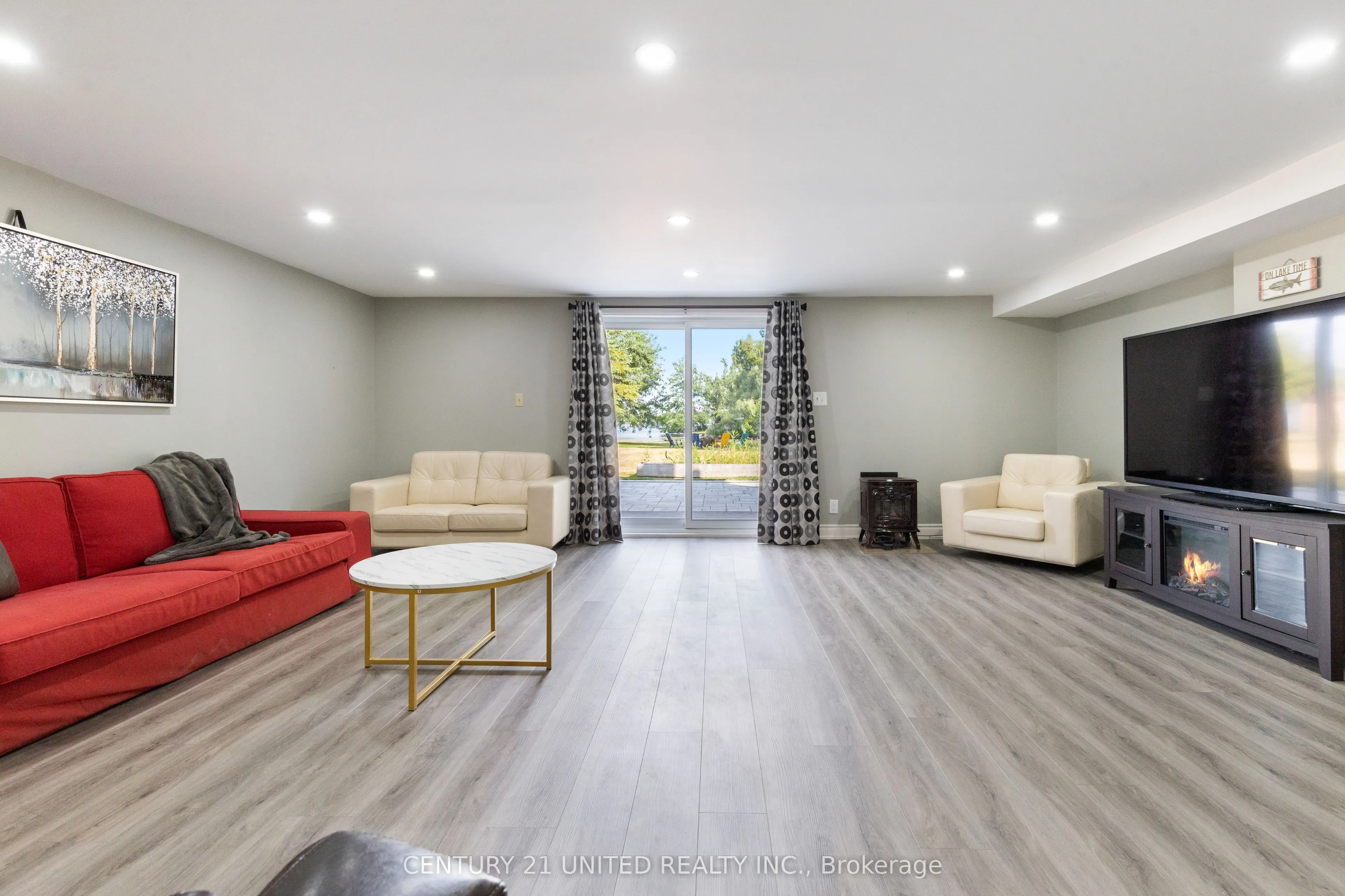 1143 Connaught Drive