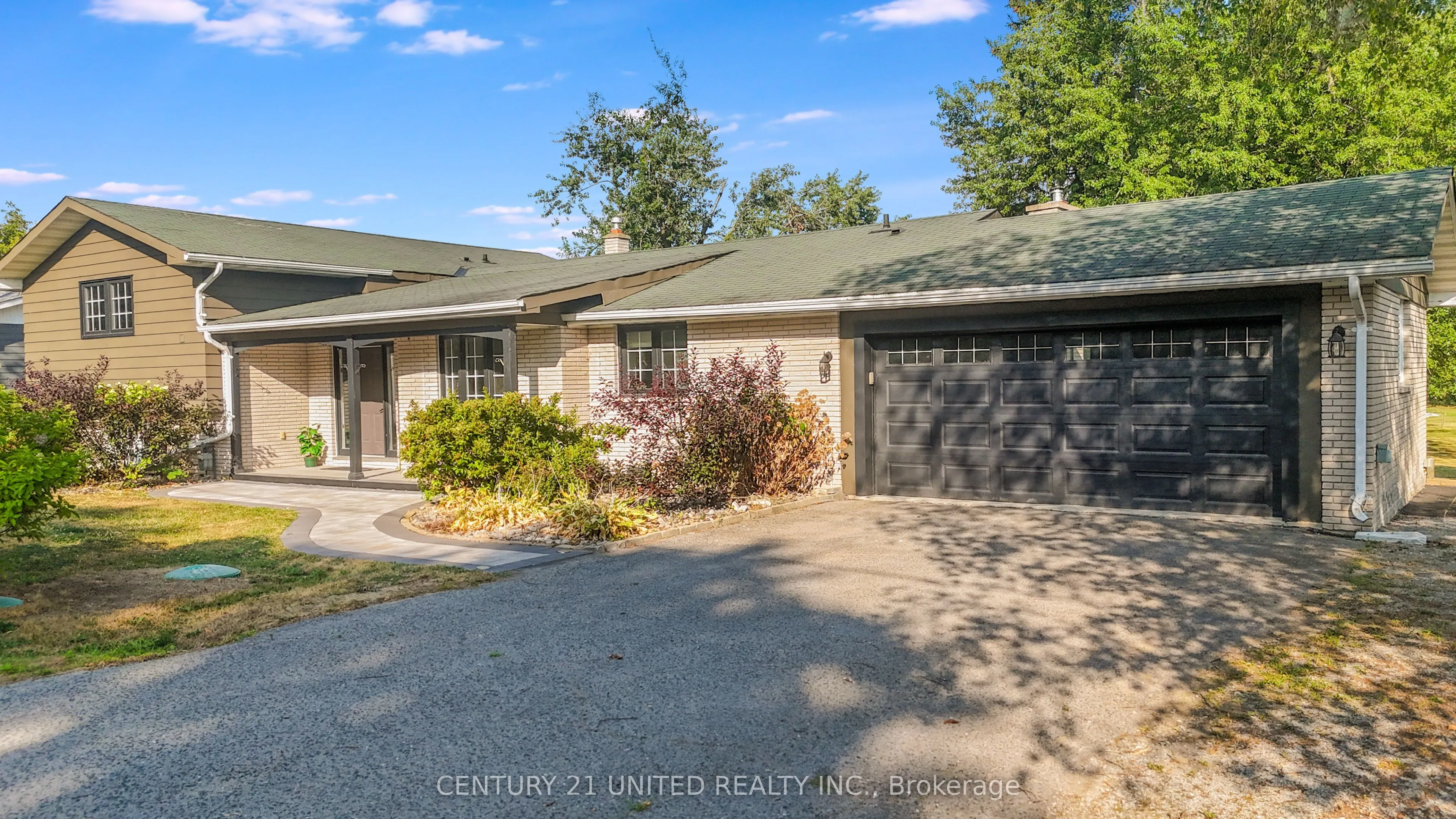 1143 Connaught Drive