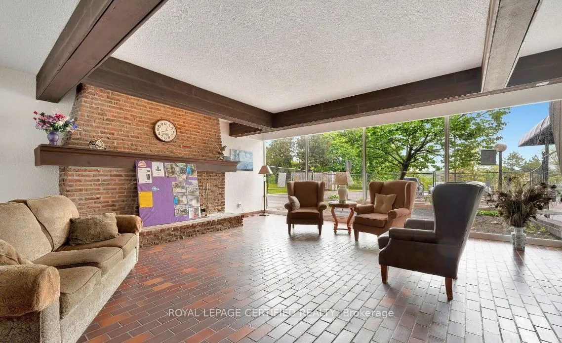 225 Harvard Place, #1202
