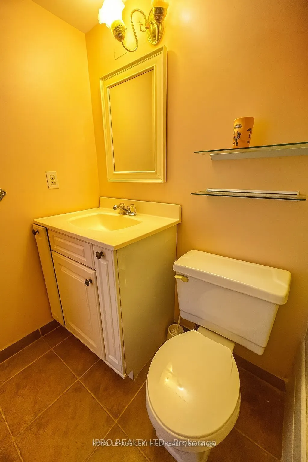 225 Harvard Place, #1202